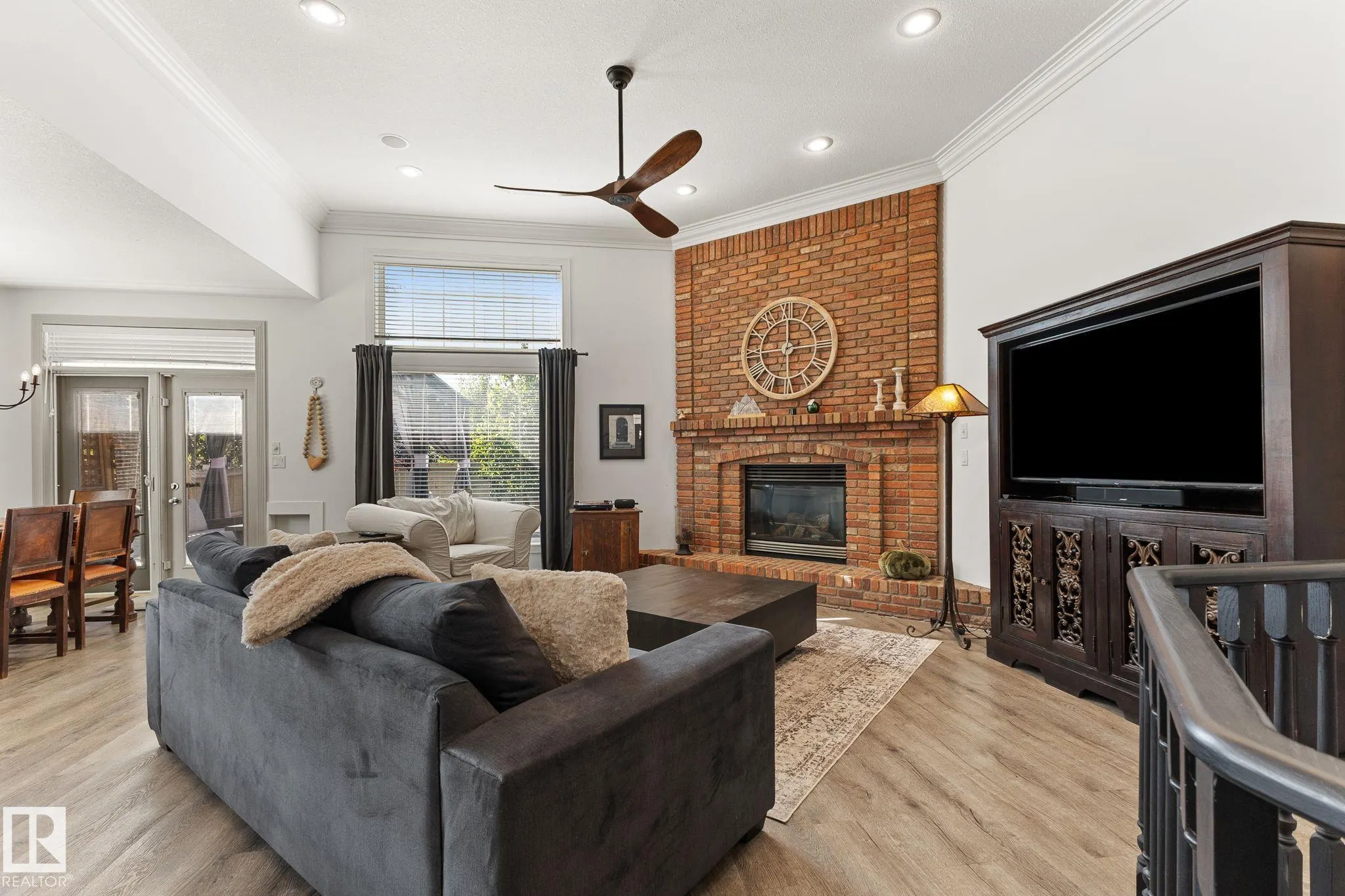 17 RIDGEROCK Point(e)