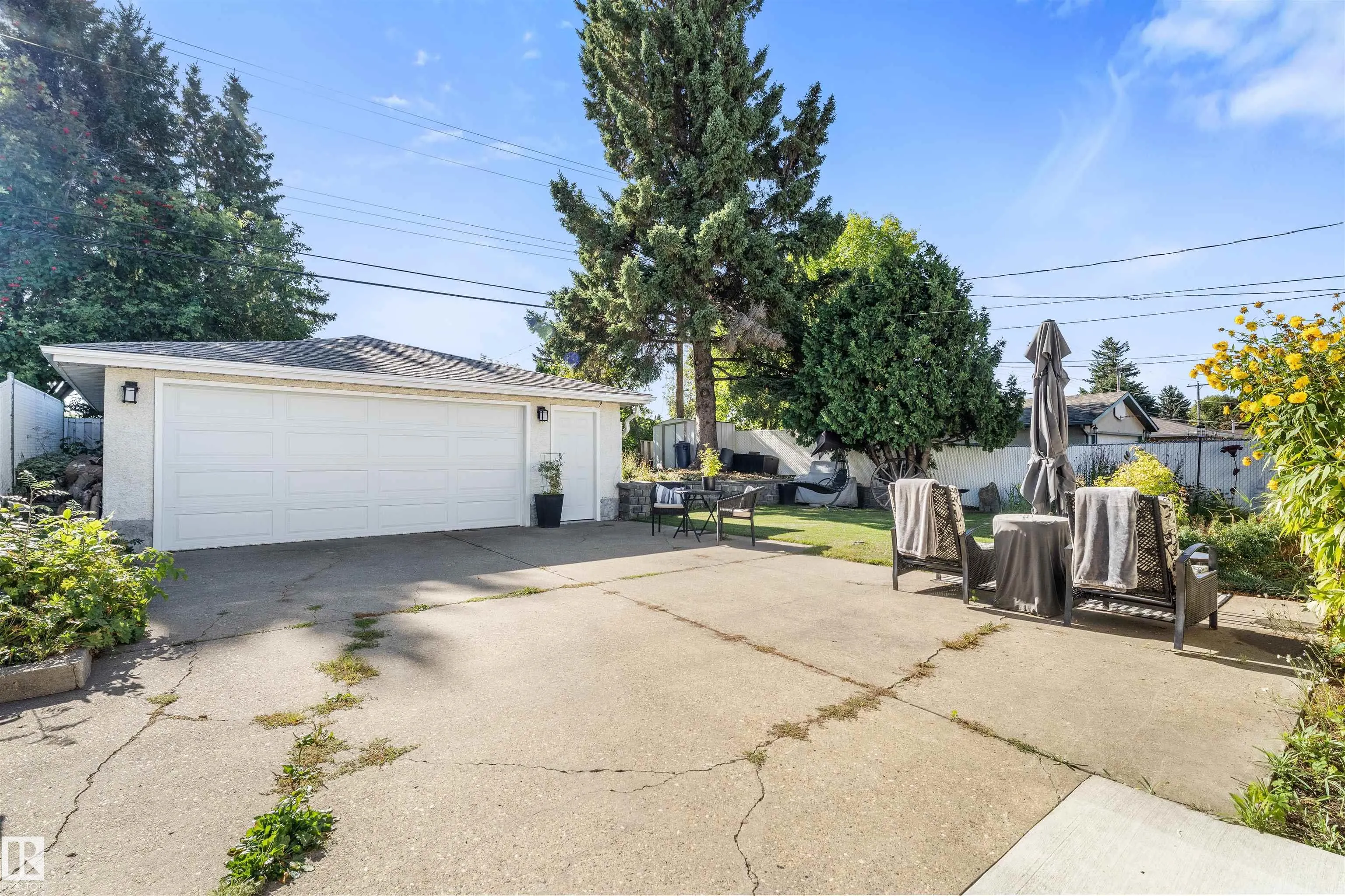 878 COTTONWOOD Avenue