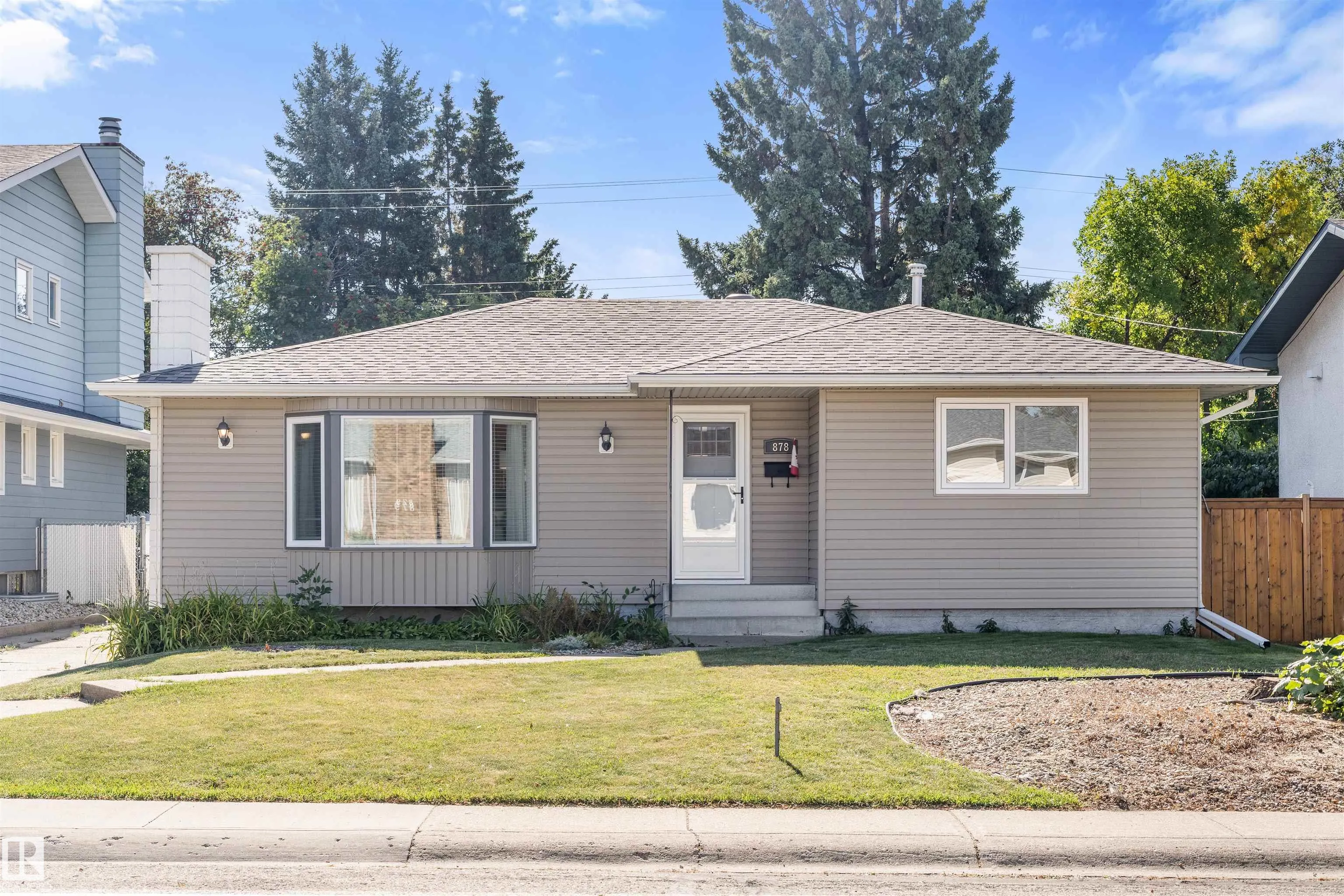 878 COTTONWOOD Avenue