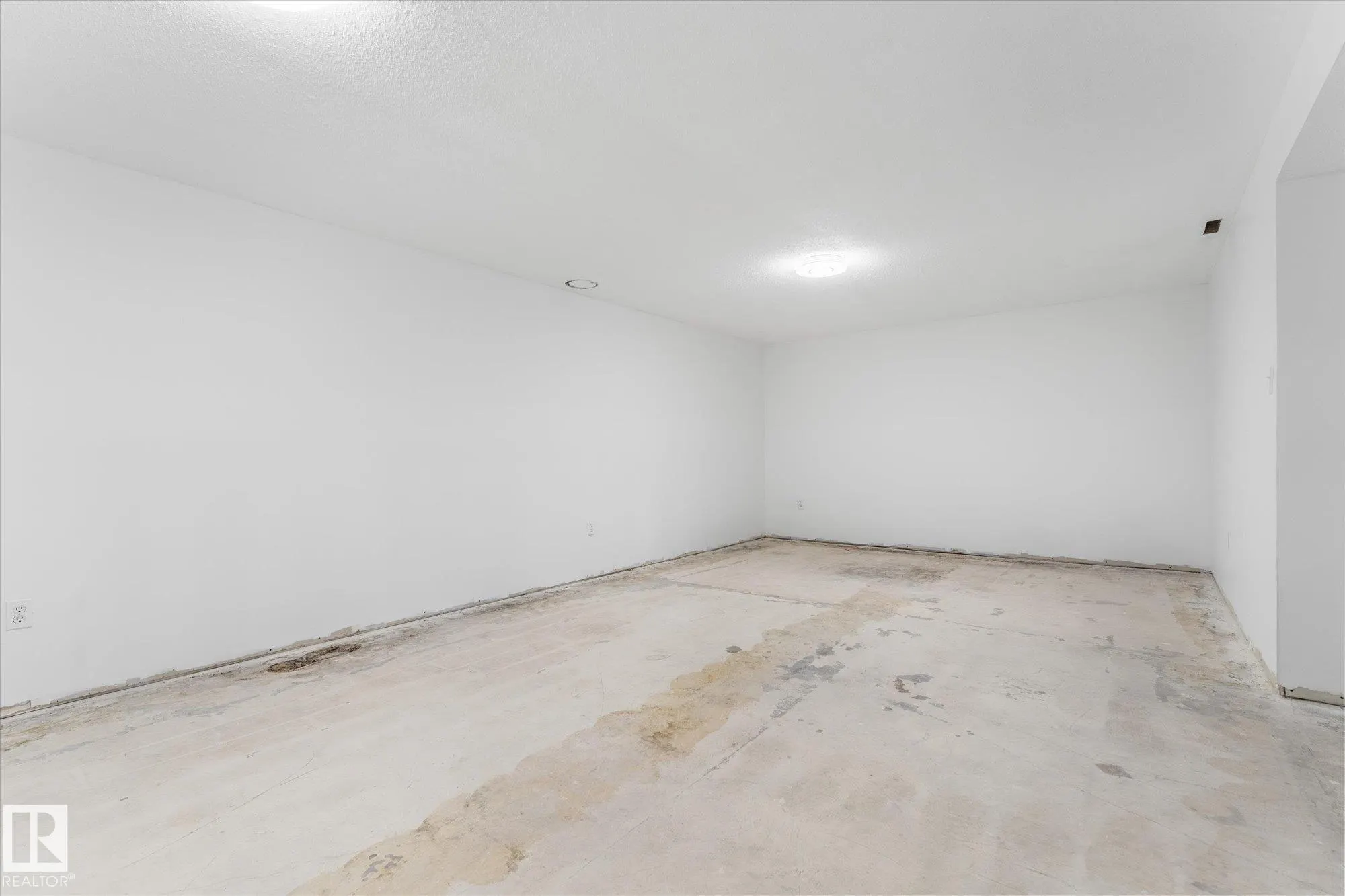 878 COTTONWOOD Avenue