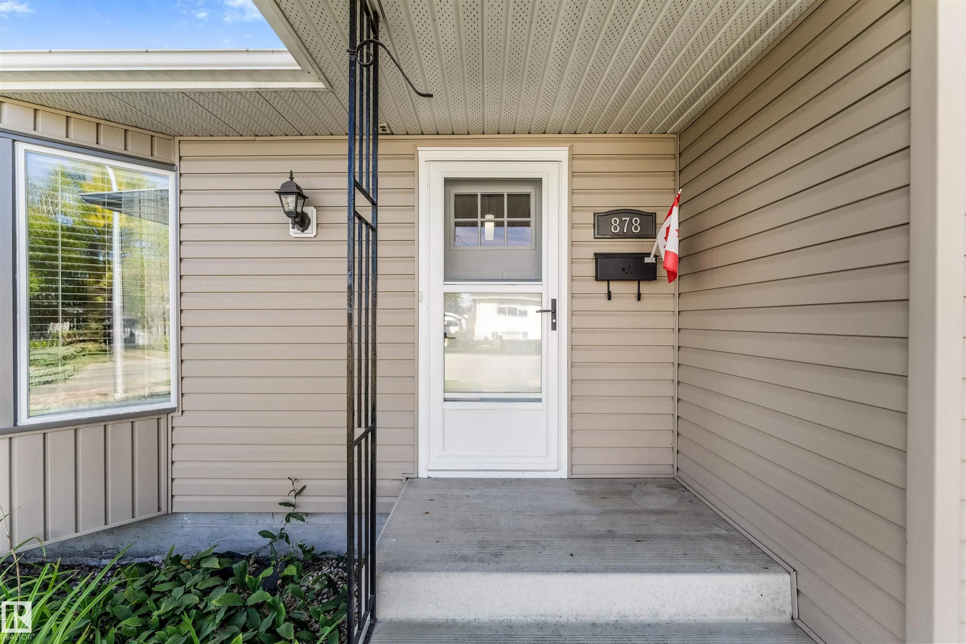 878 COTTONWOOD Avenue
