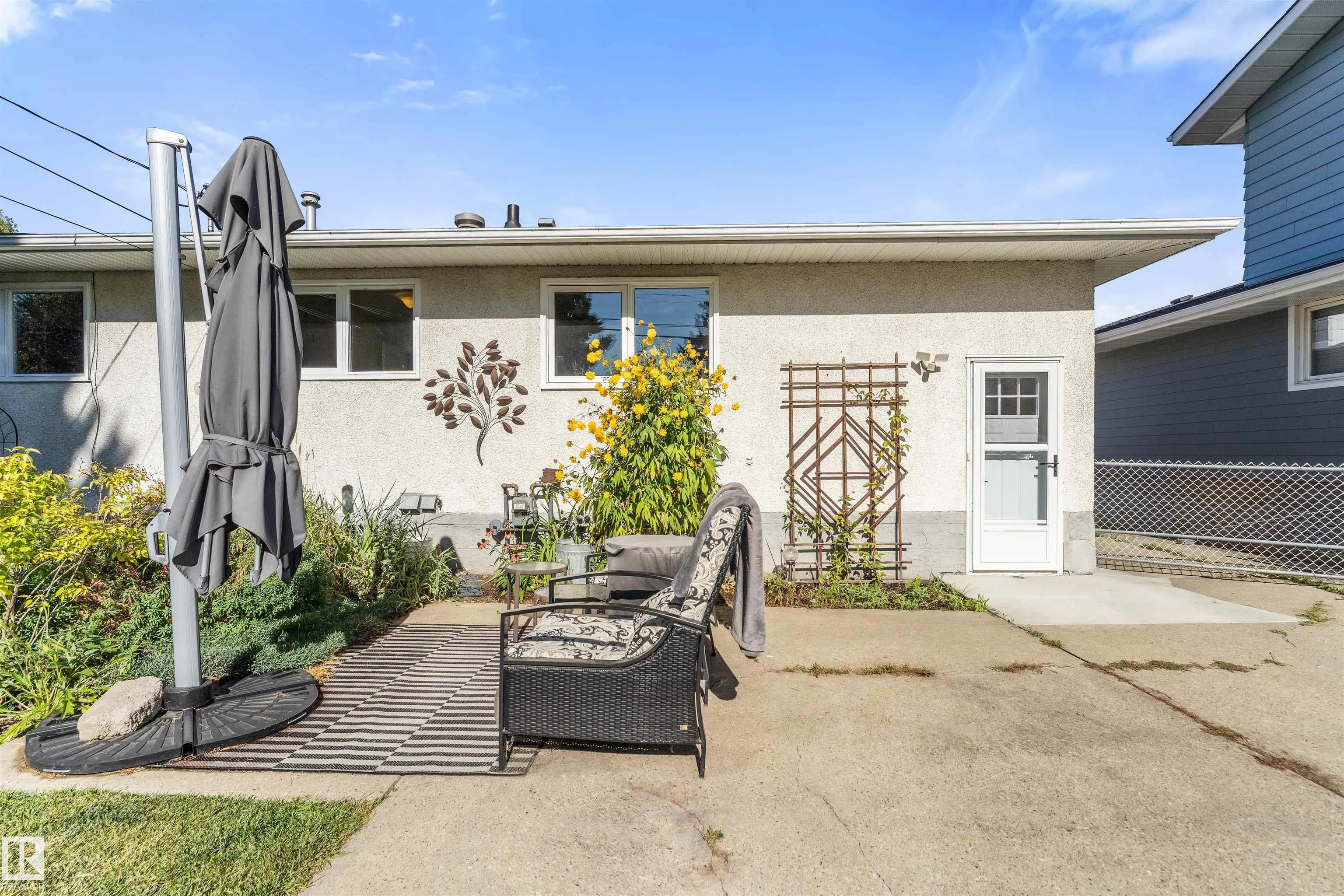878 COTTONWOOD Avenue
