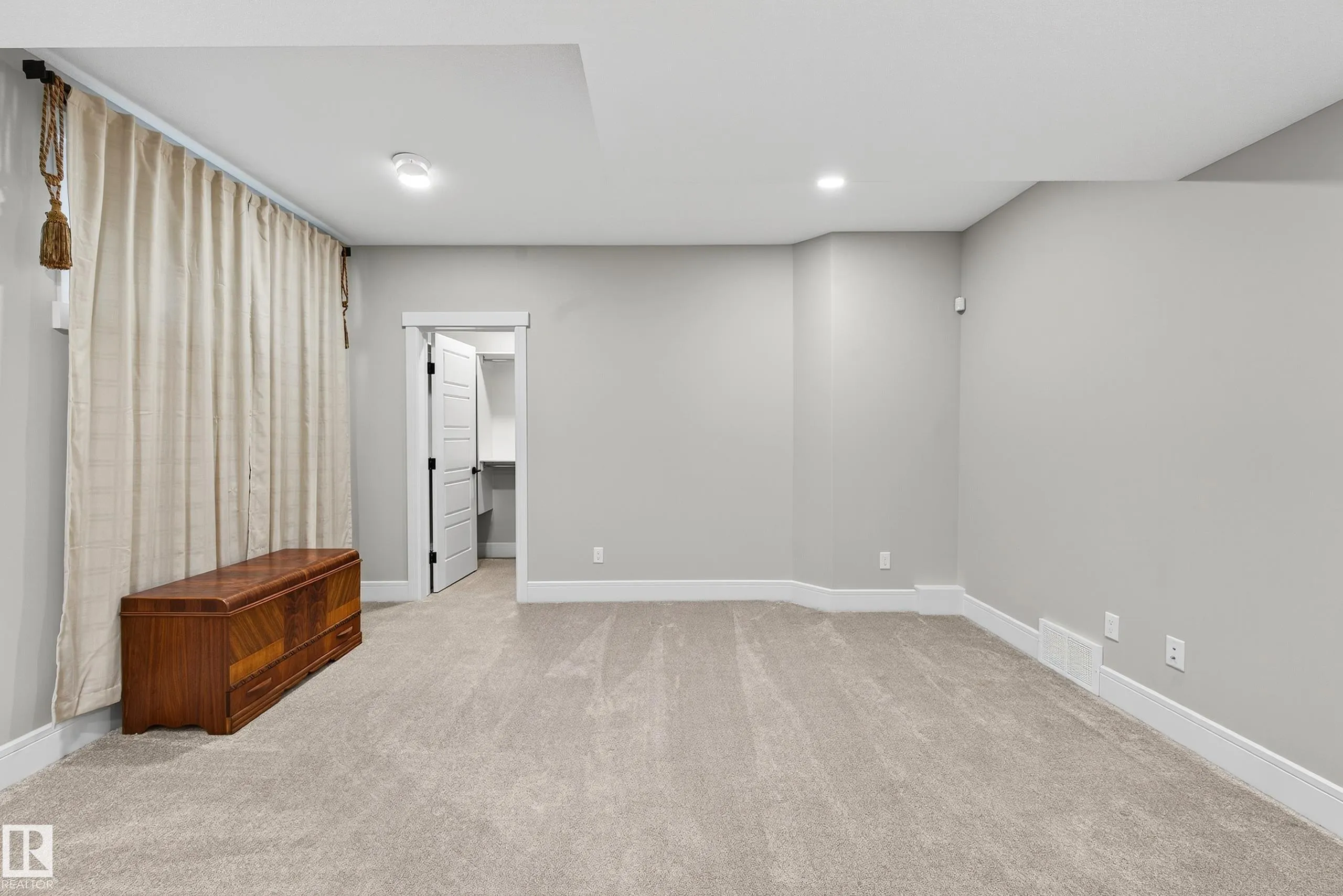 1411 25 Street