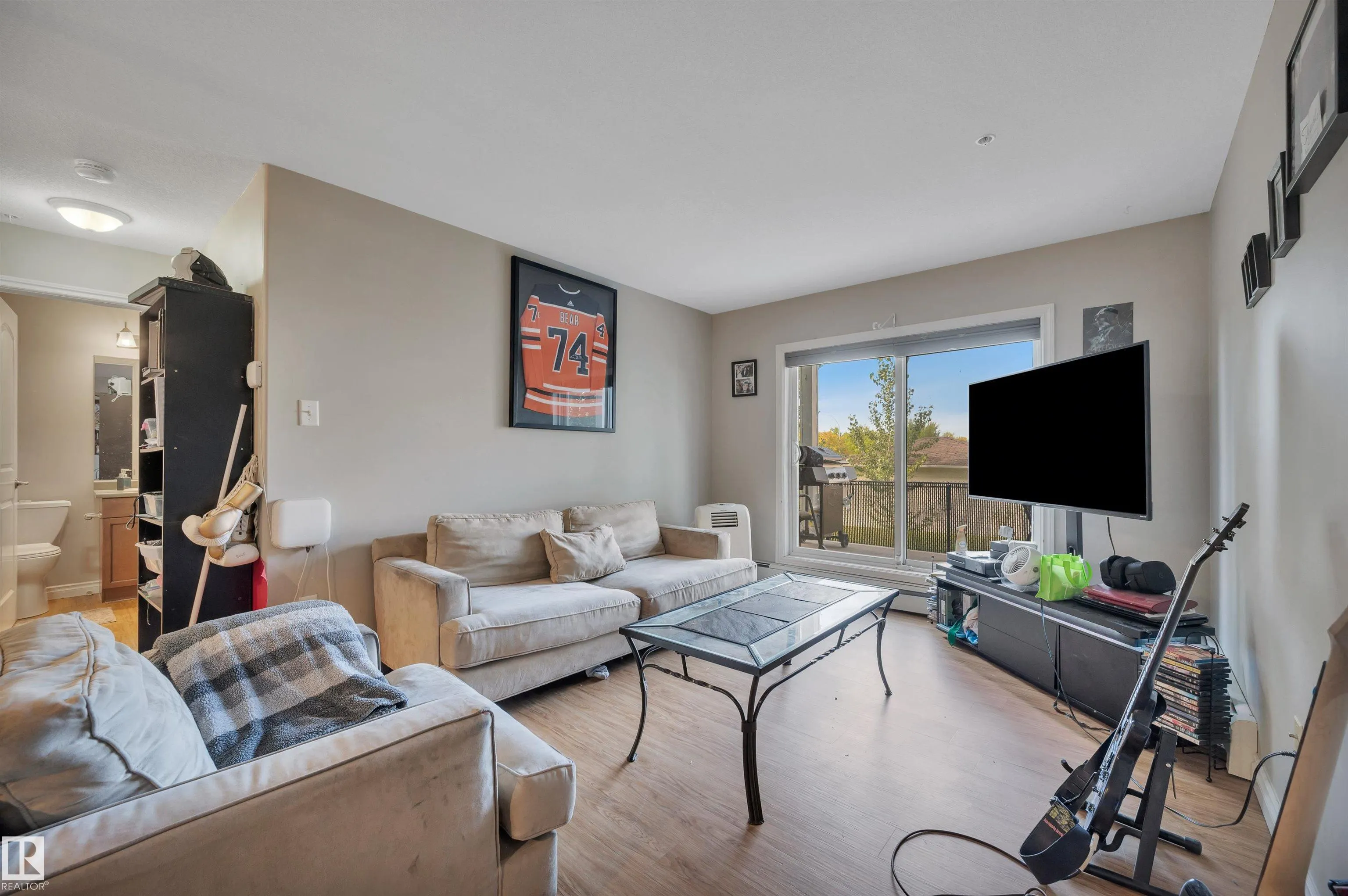 50 WOODSMERE Close