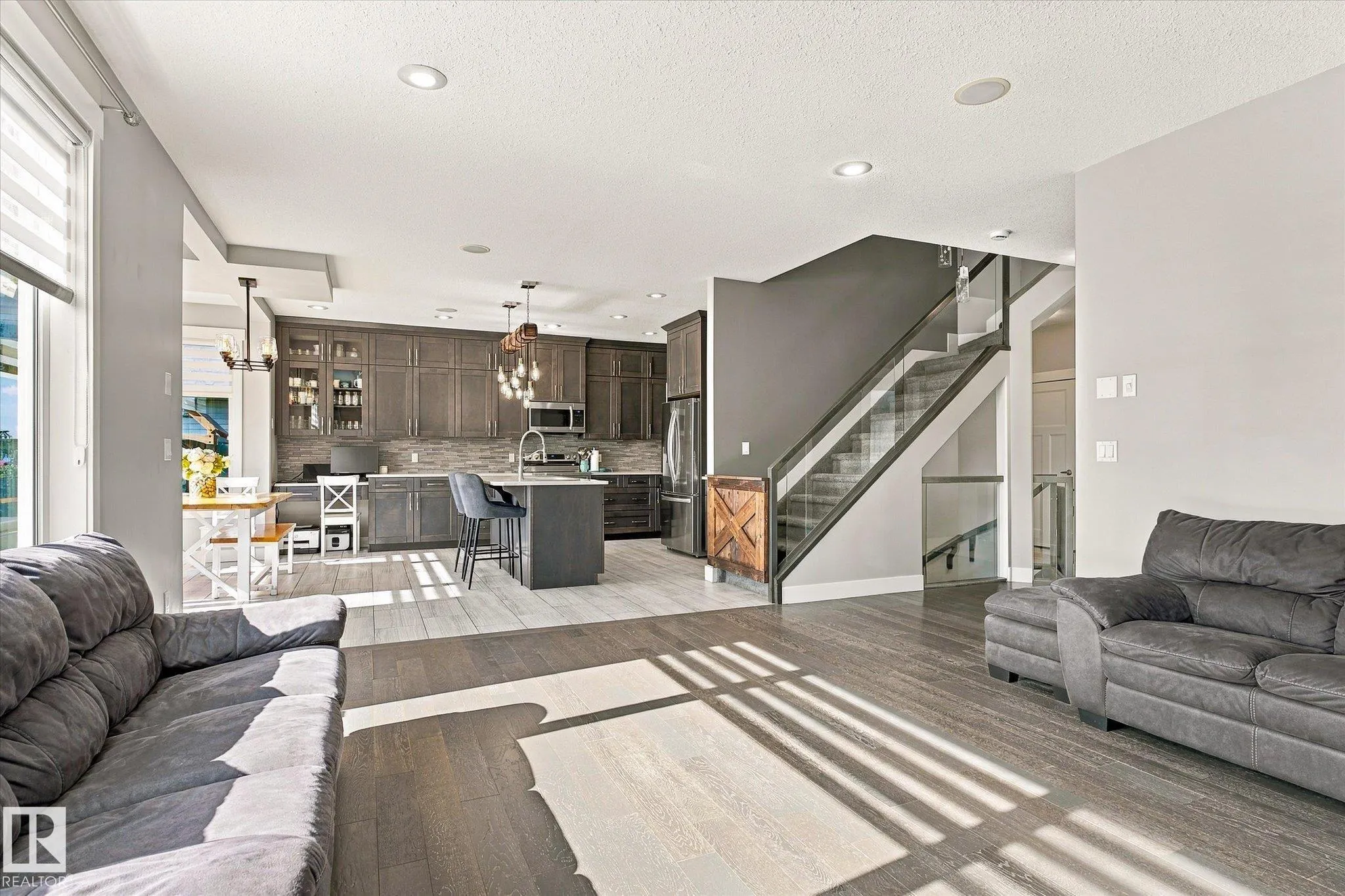 2011 GENESIS Lane