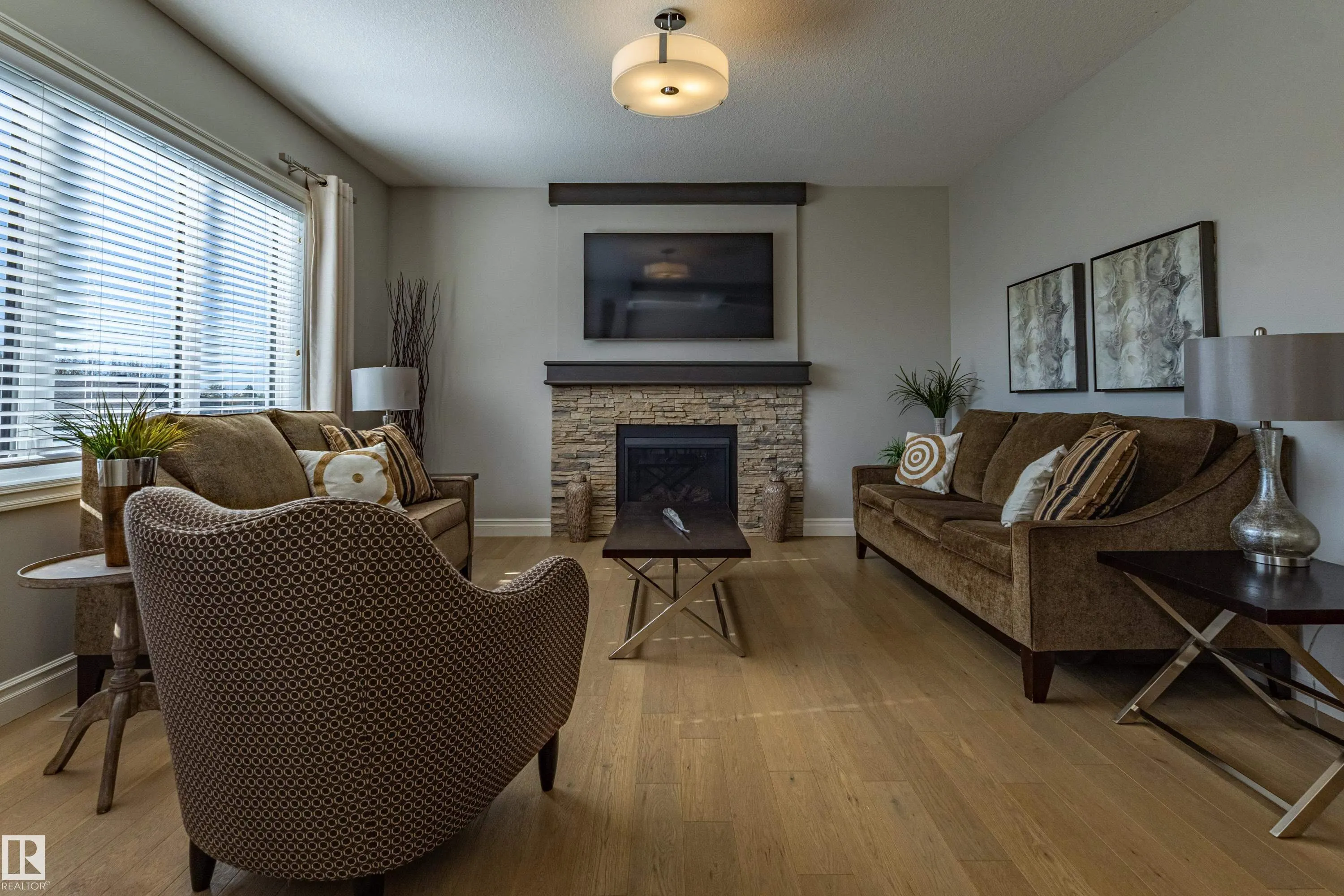 233 HAWKS RIDGE Boulevard