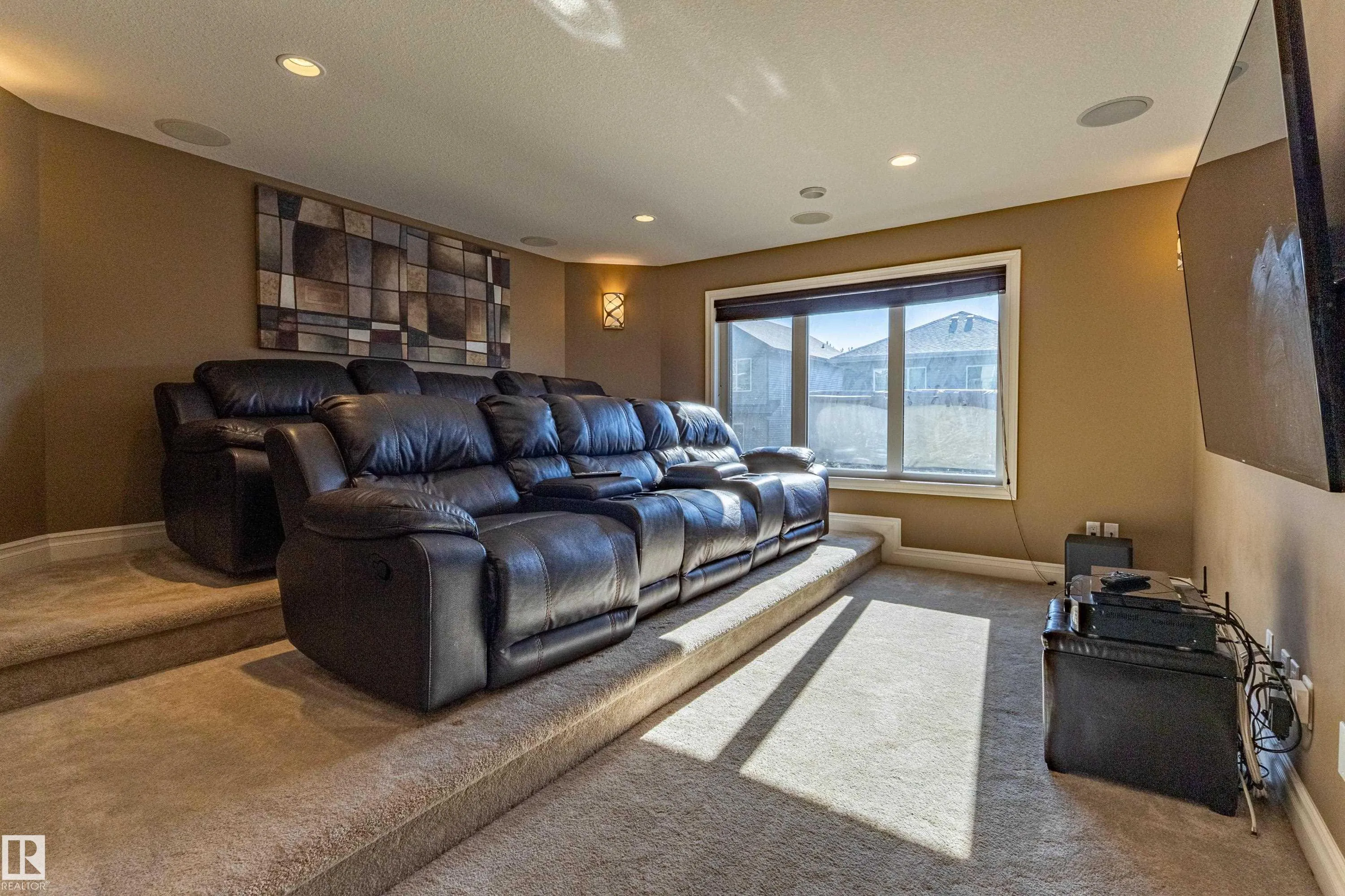 233 HAWKS RIDGE Boulevard