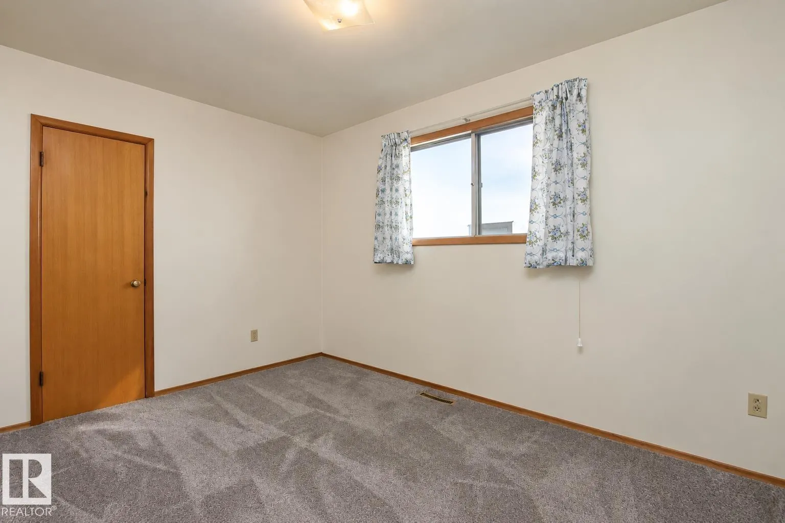 10339 80 street