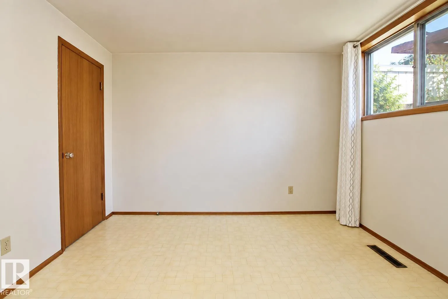 10339 80 street