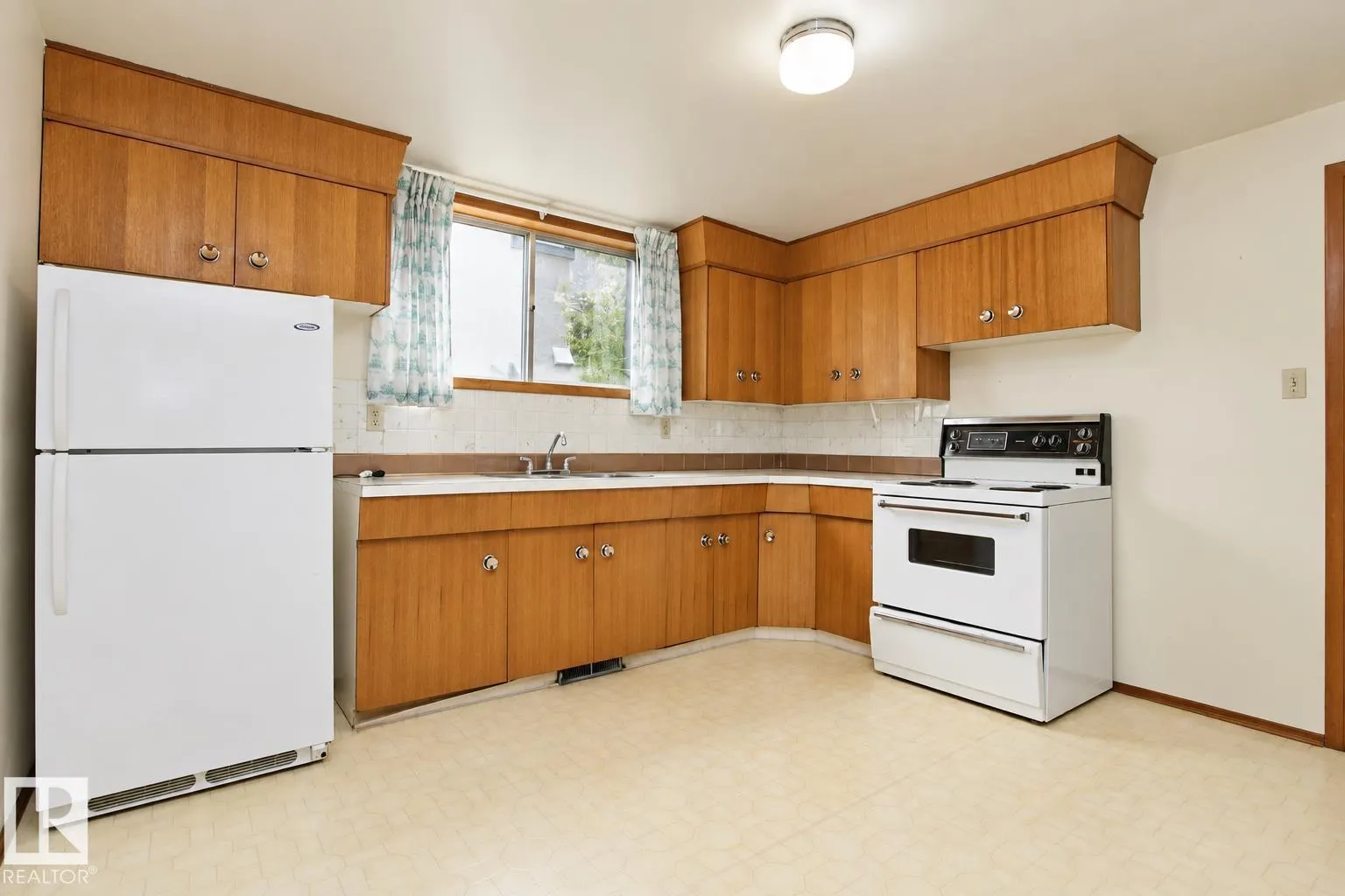 10339 80 street