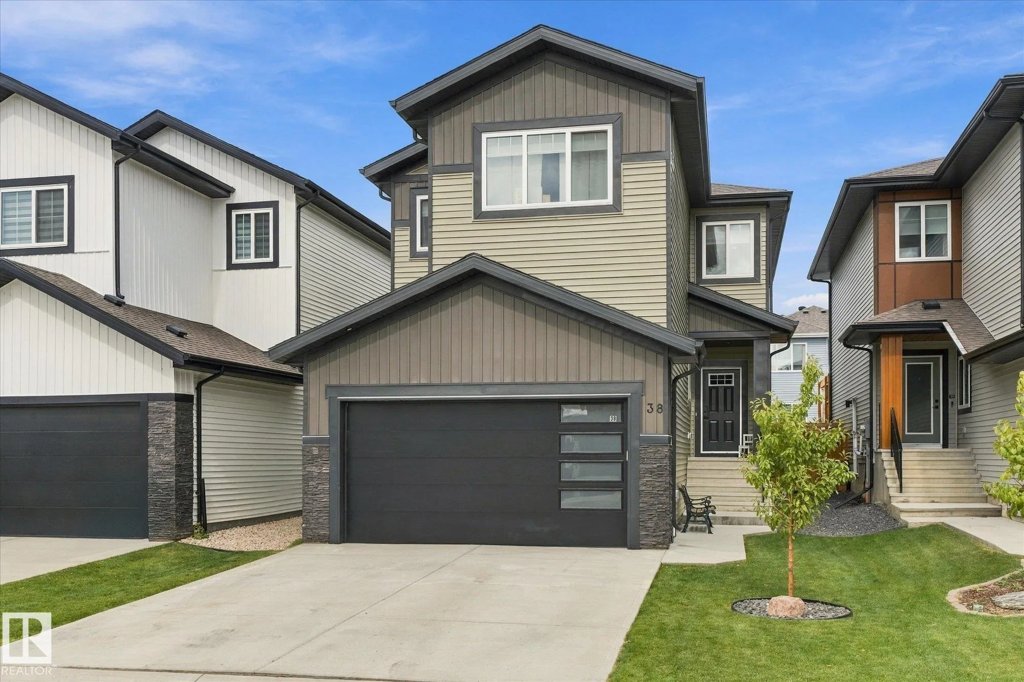38 STARLING Way