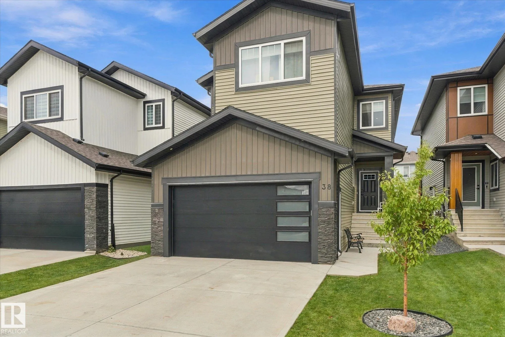 38 STARLING Way