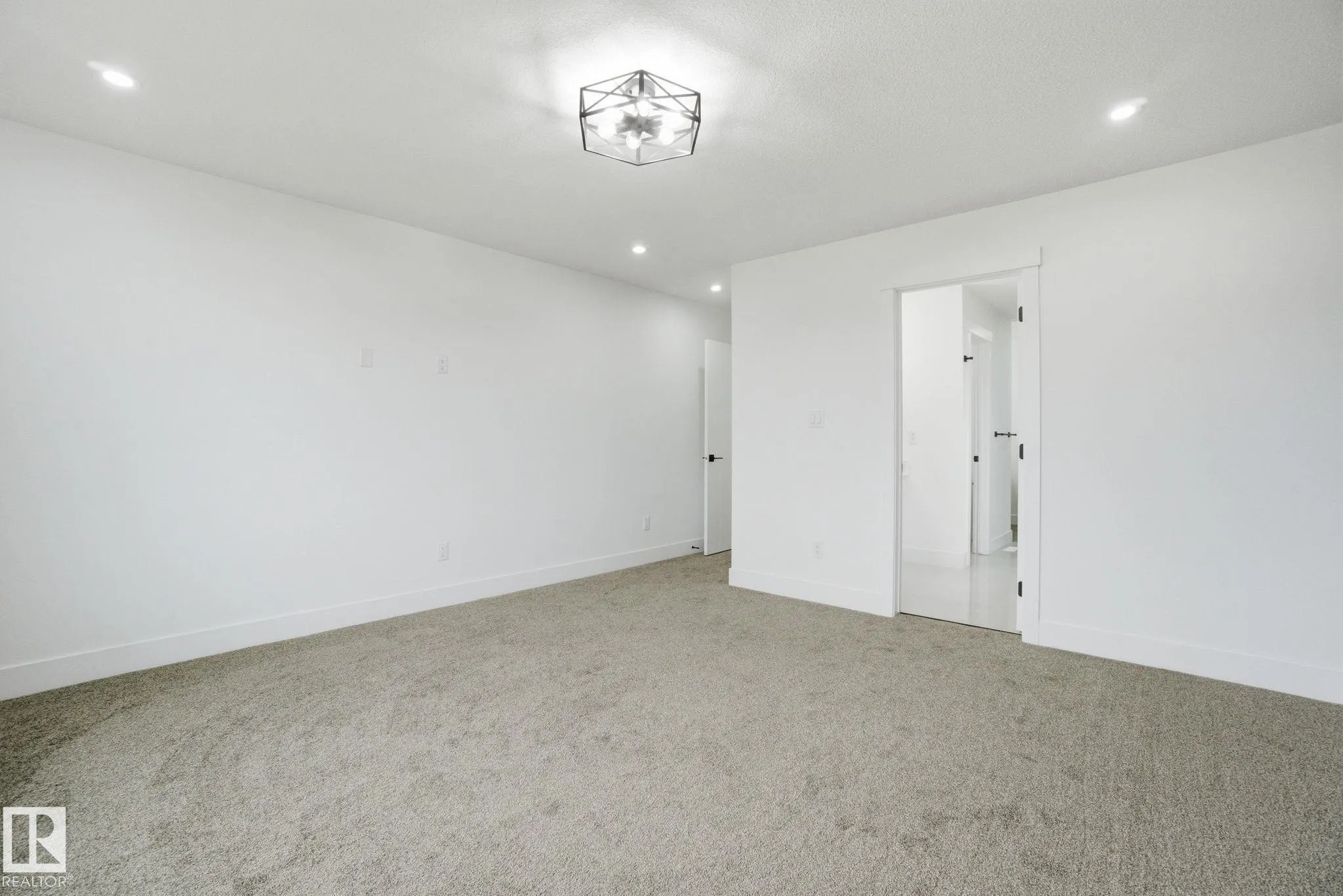 3311 Chernowski Way