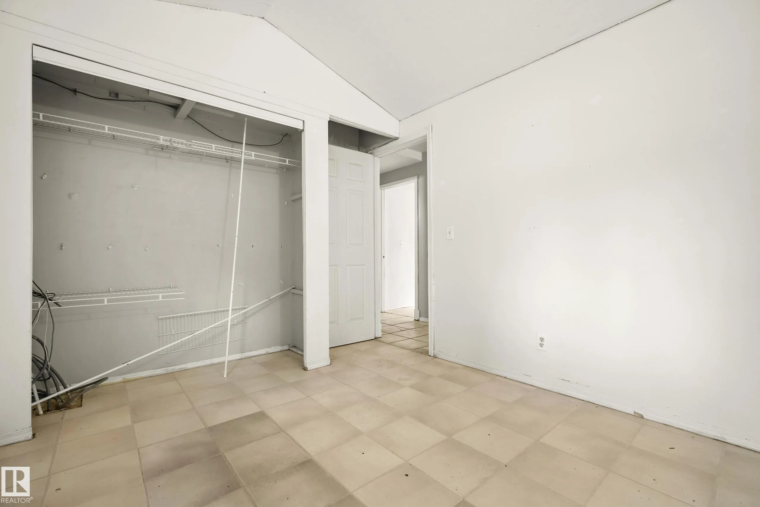 106 52502 RGE ROAD 25