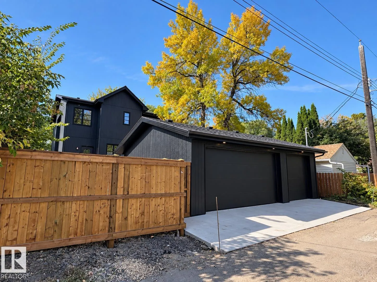 9243 148 Street