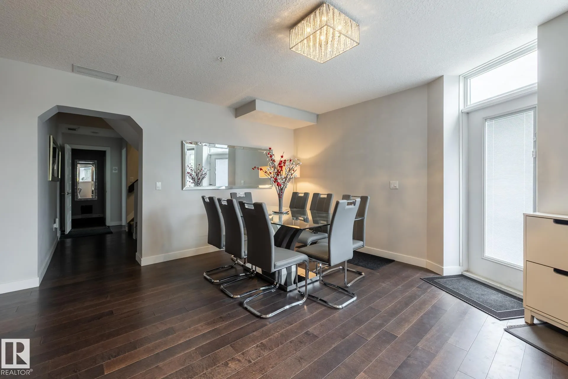 5151 Windermere Boulevard
