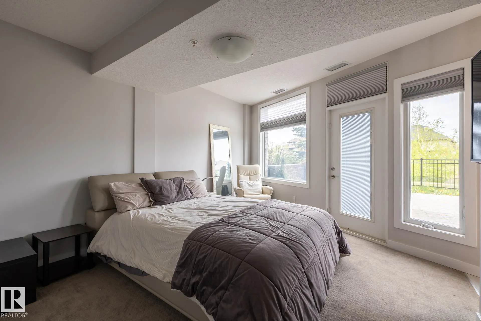 5151 Windermere Boulevard