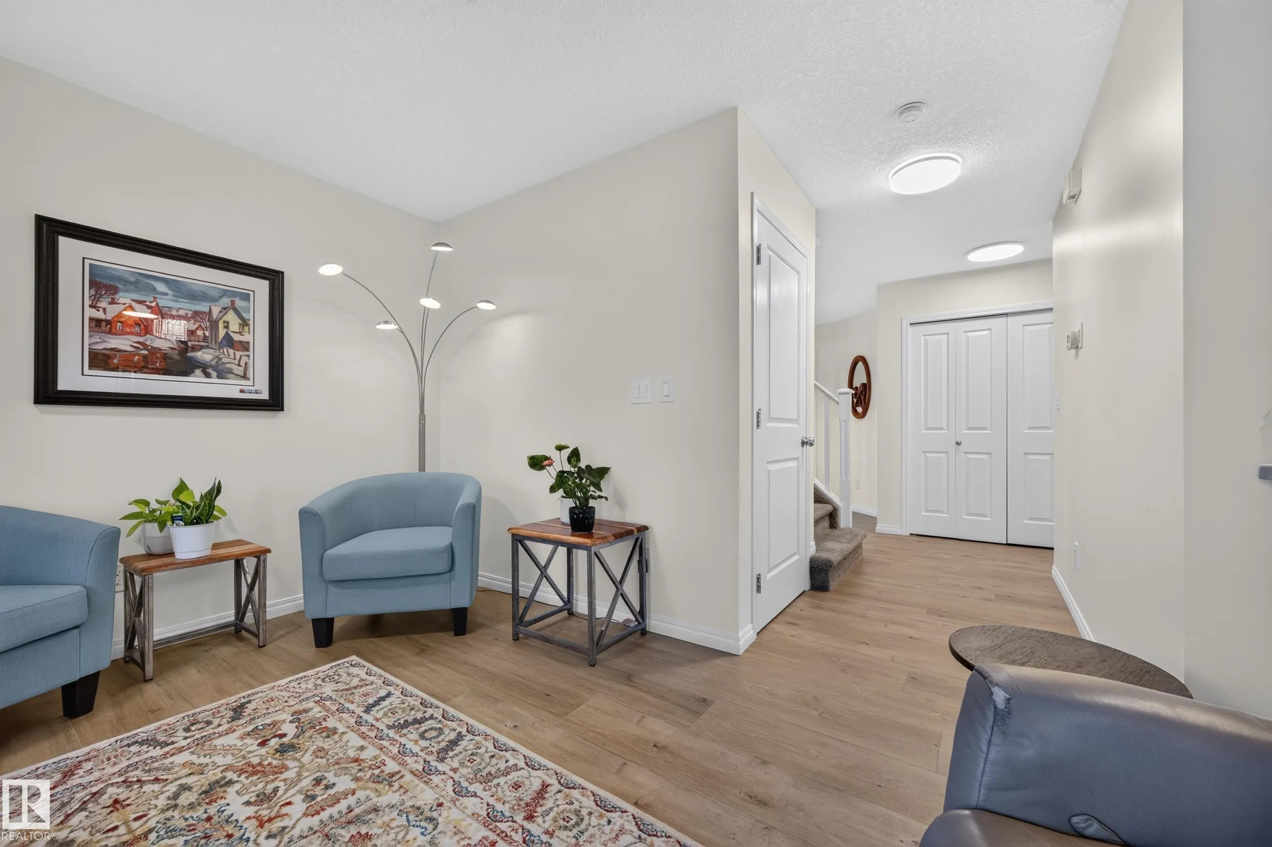 21 SUMMERWOOD Drive
