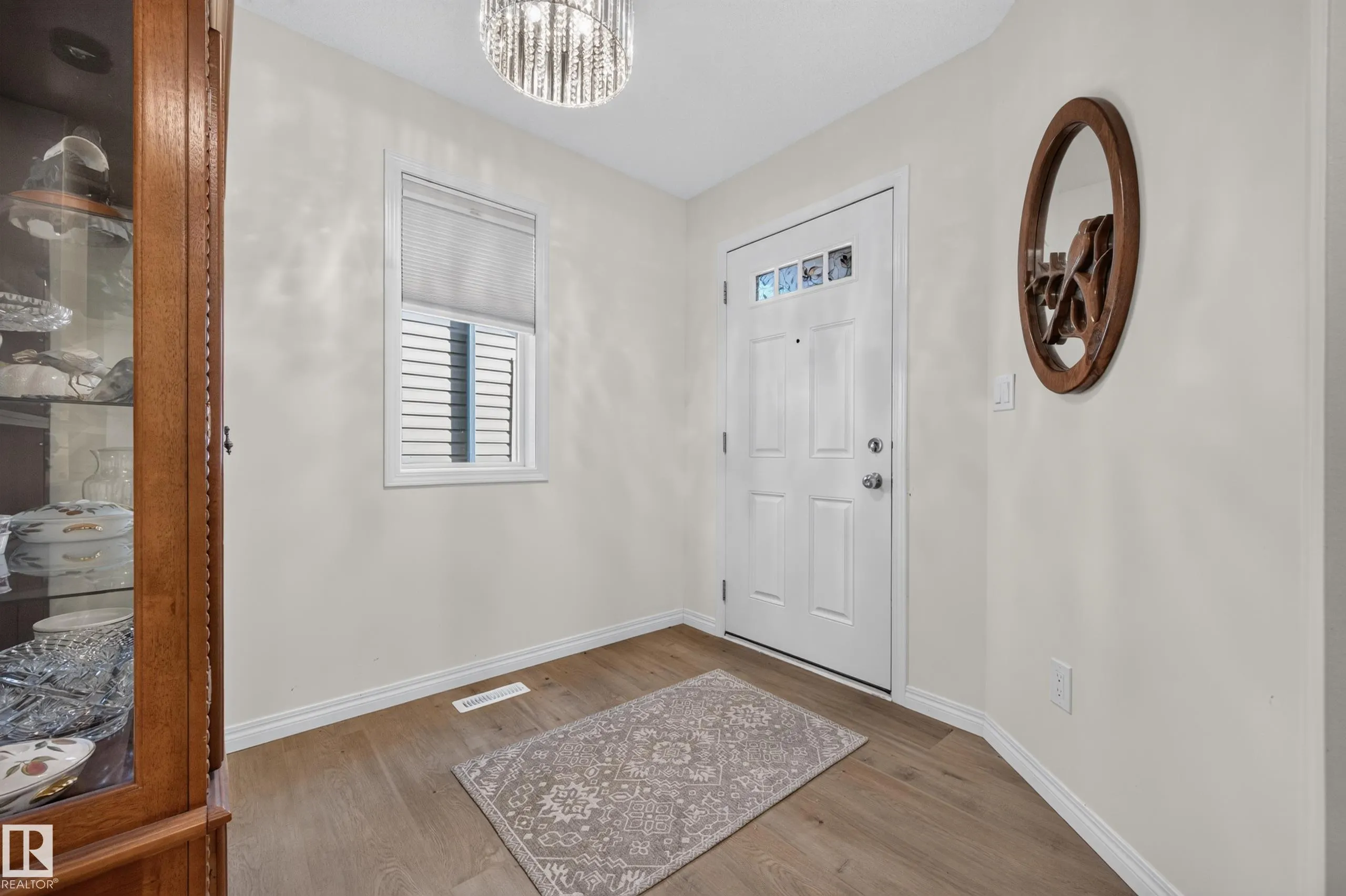 21 SUMMERWOOD Drive