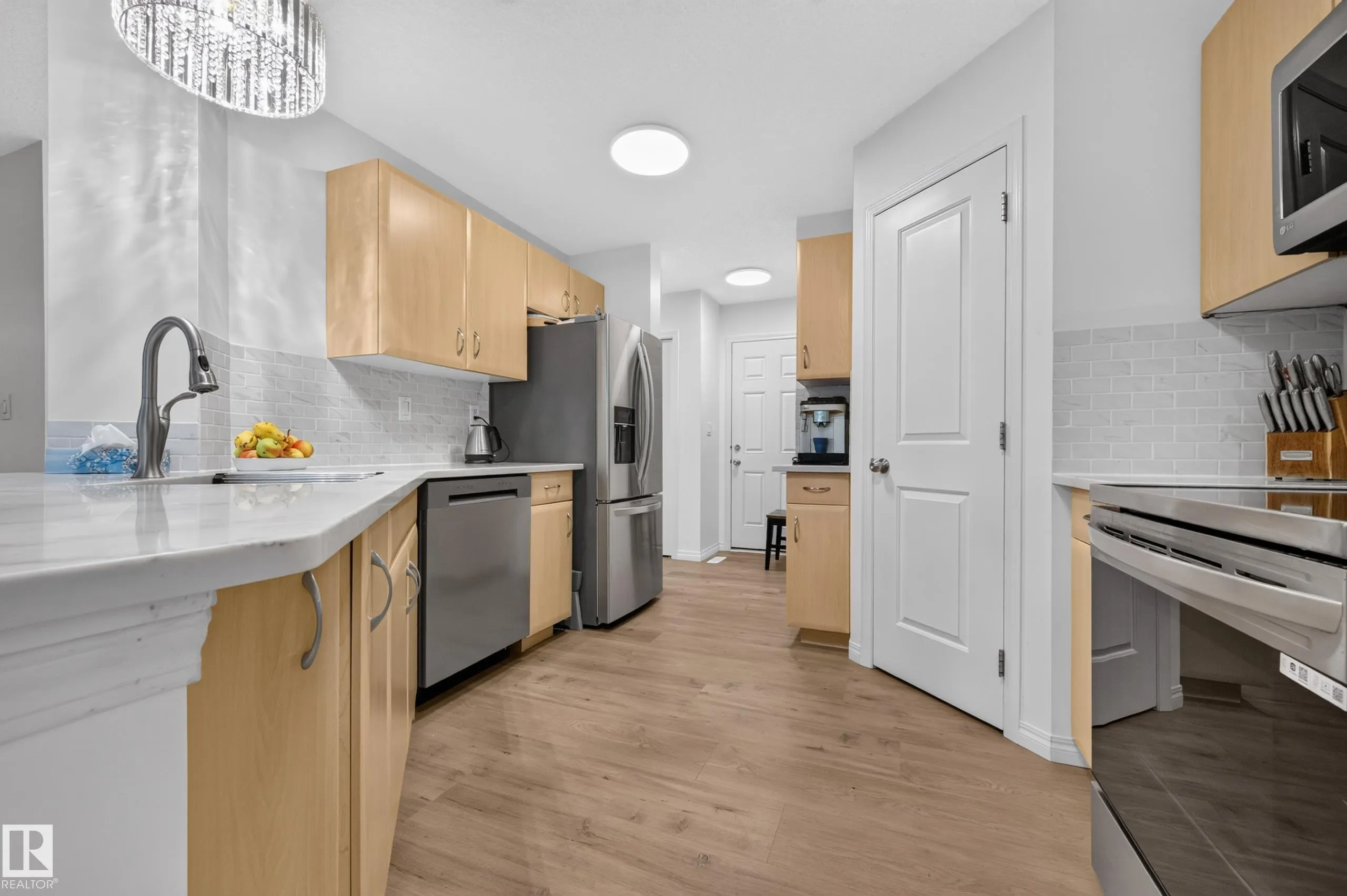 21 SUMMERWOOD Drive