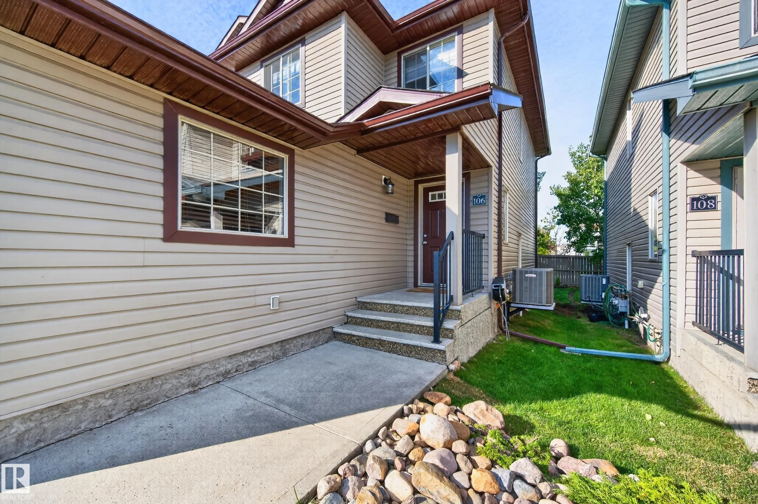 21 SUMMERWOOD Drive