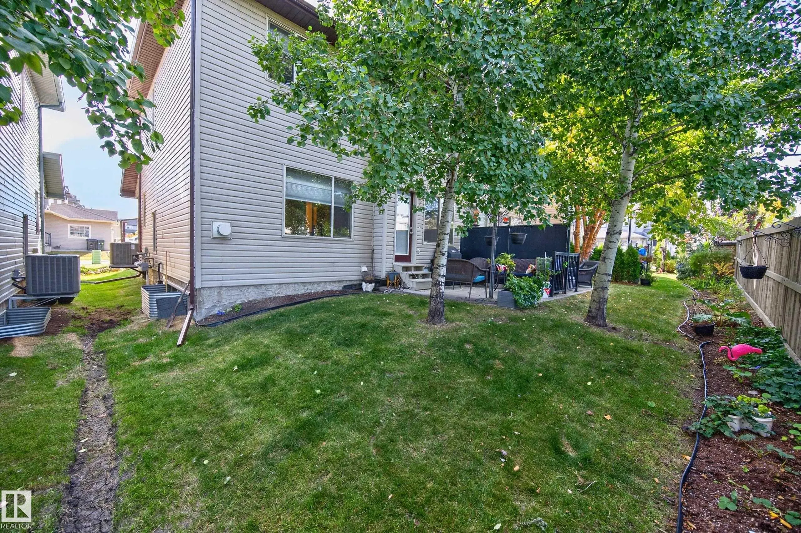21 SUMMERWOOD Drive