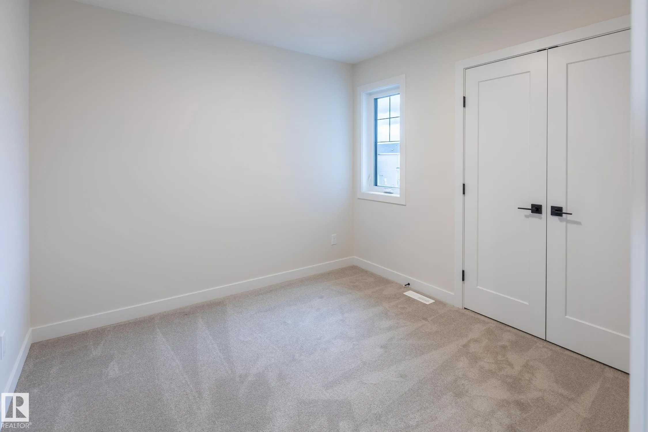 6306 65 Ave