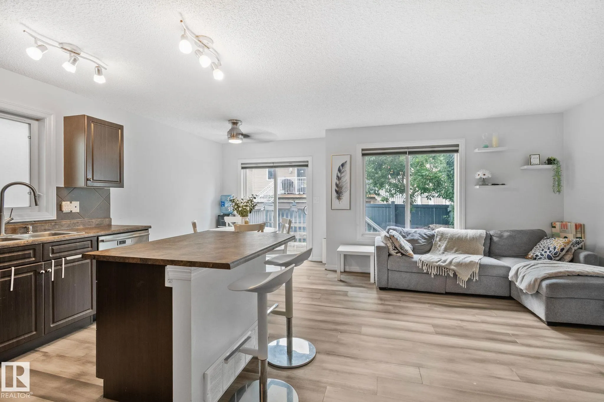 5101 SOLEIL Boulevard
