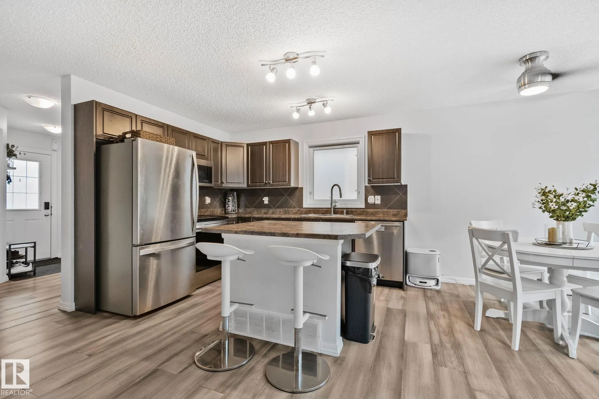 5101 SOLEIL Boulevard