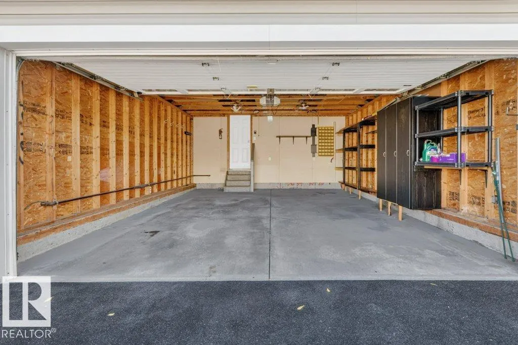 910 OAKLAND Boulevard