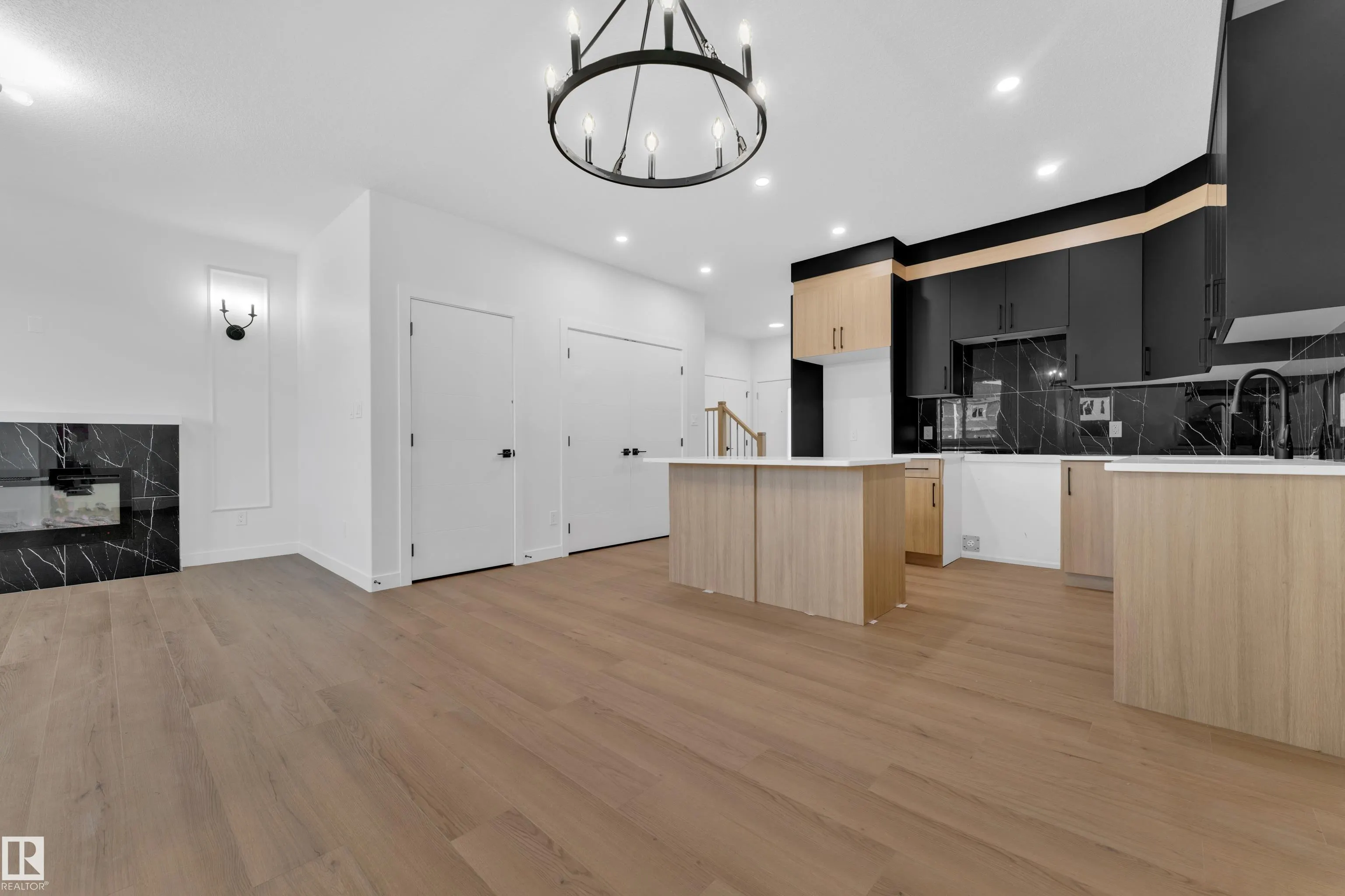 16 Westwyck Link