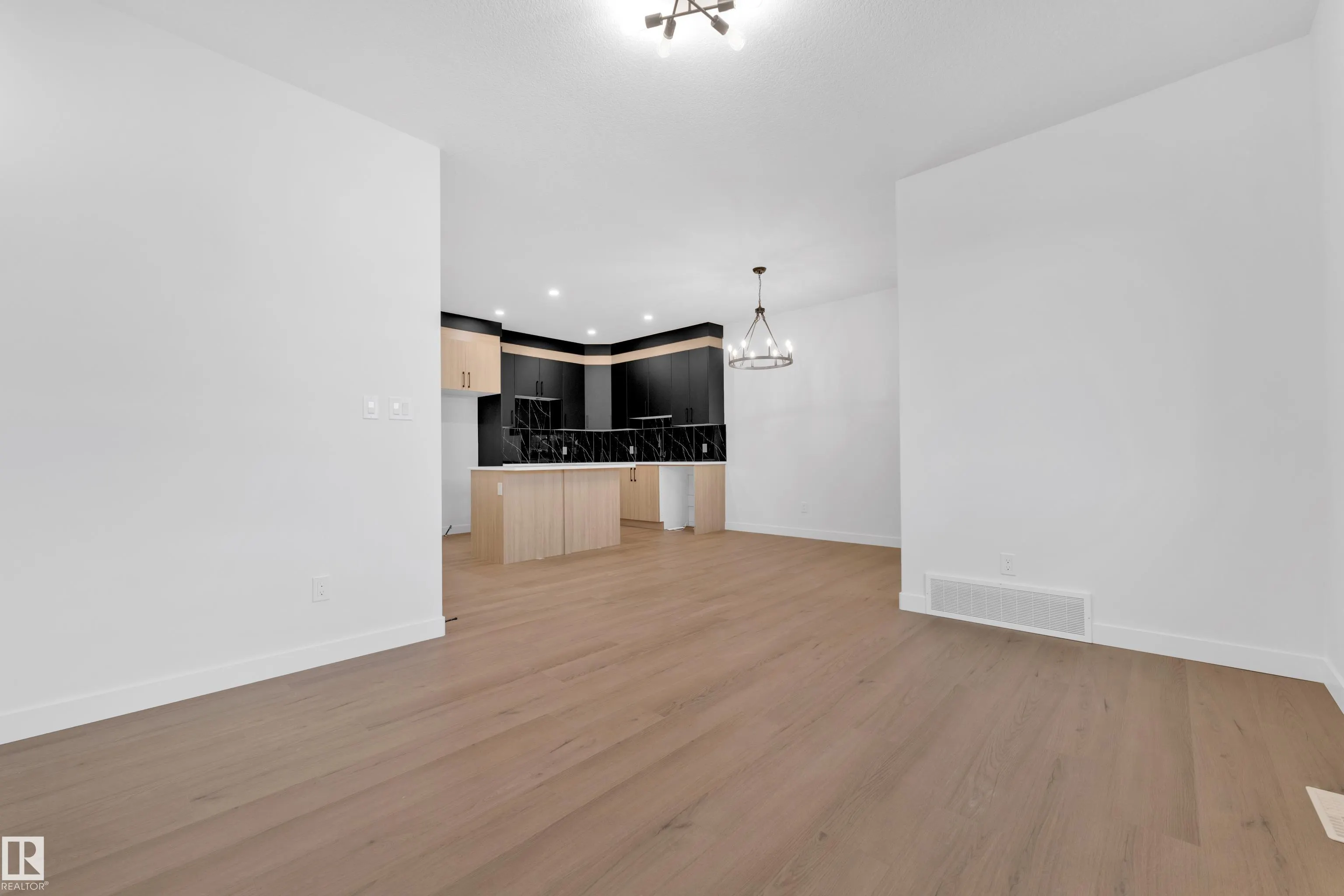 16 Westwyck Link