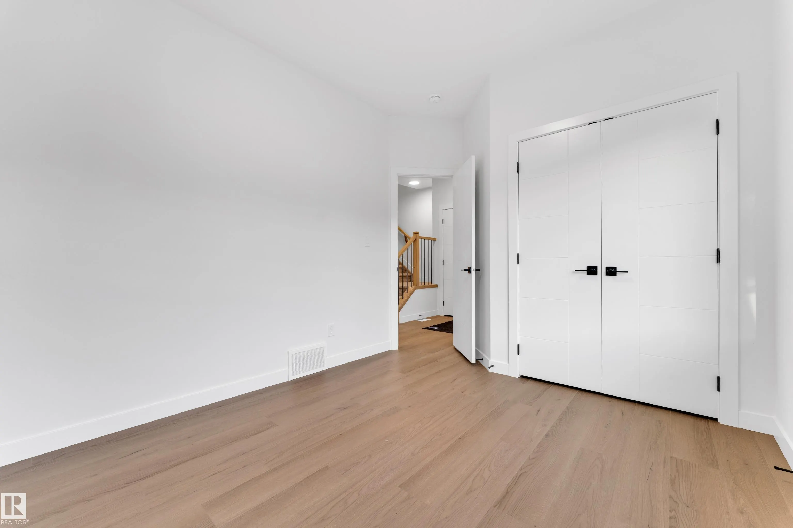 16 Westwyck Link