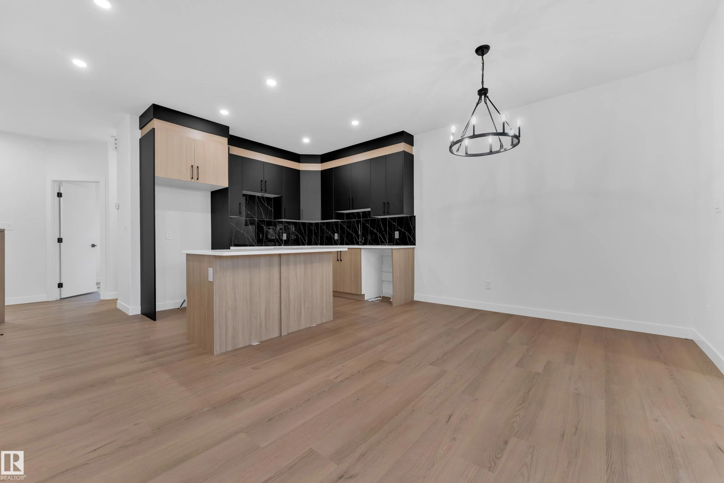 16 Westwyck Link