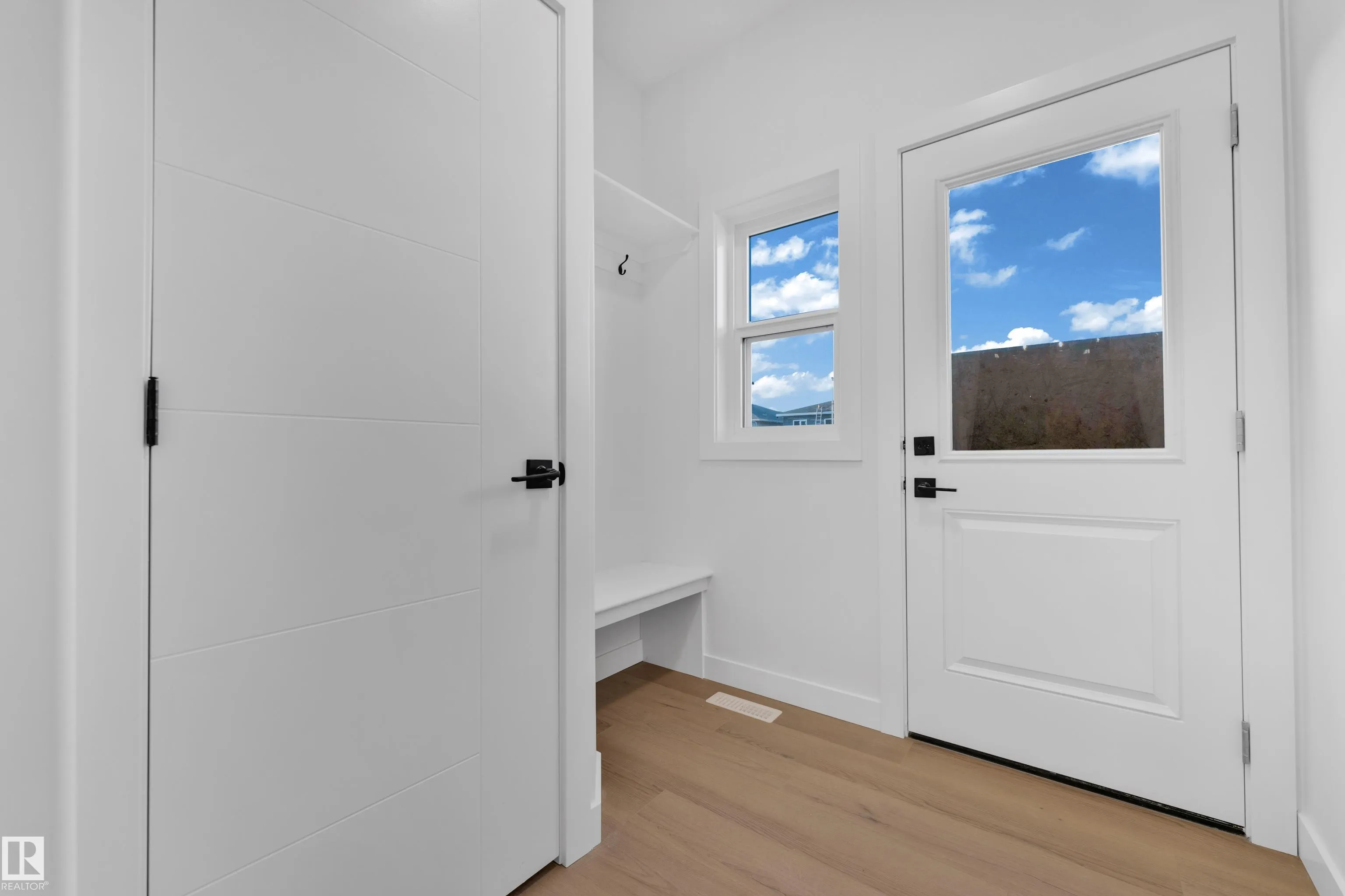 16 Westwyck Link