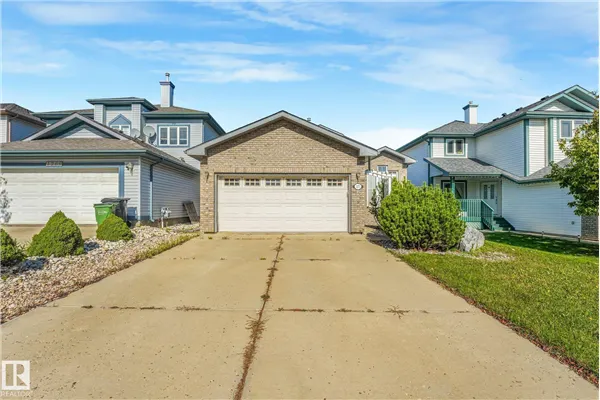 1271 ORMSBY Lane