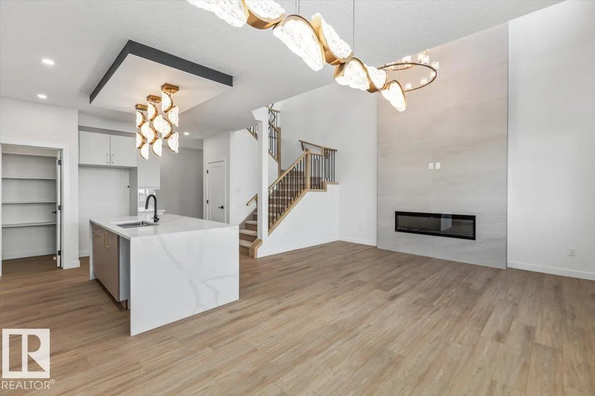 6 Owl Ridge Close