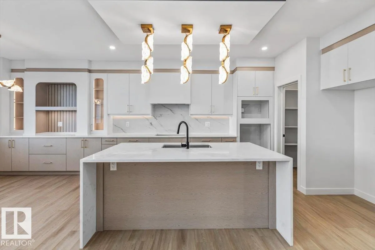 6 Owl Ridge Close