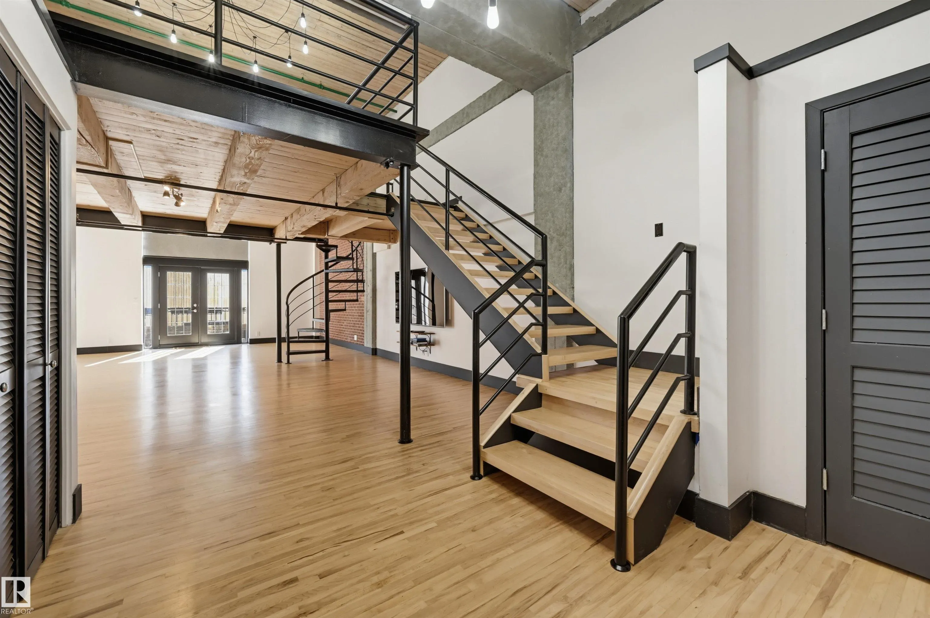 10330 104 Street