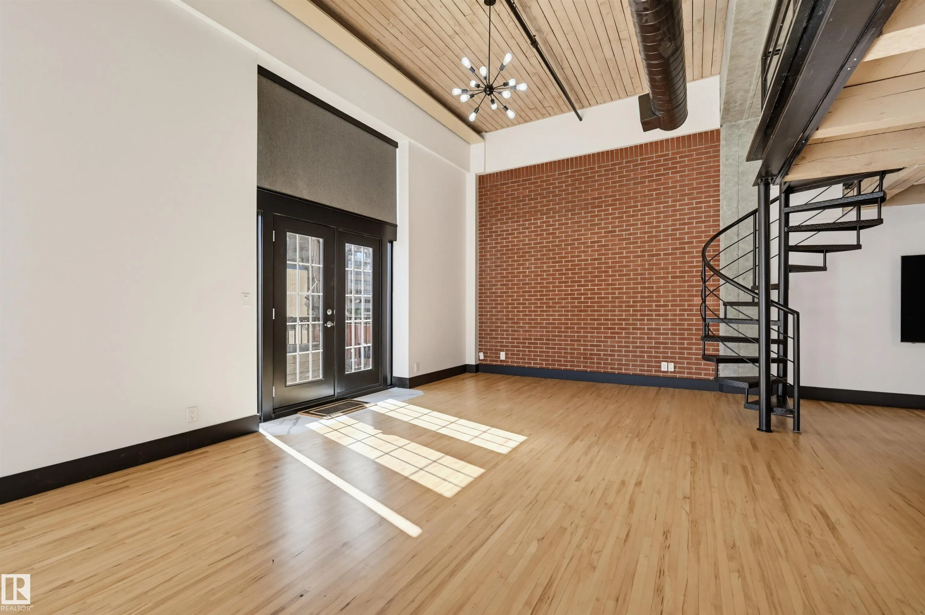 10330 104 Street