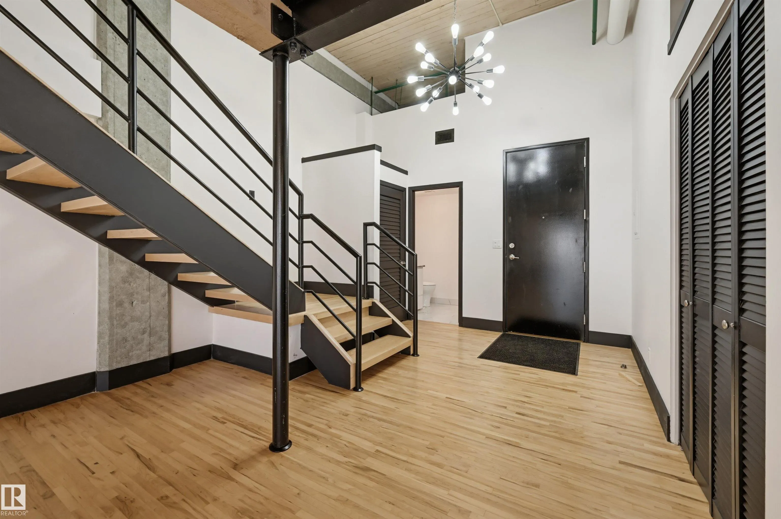 10330 104 Street