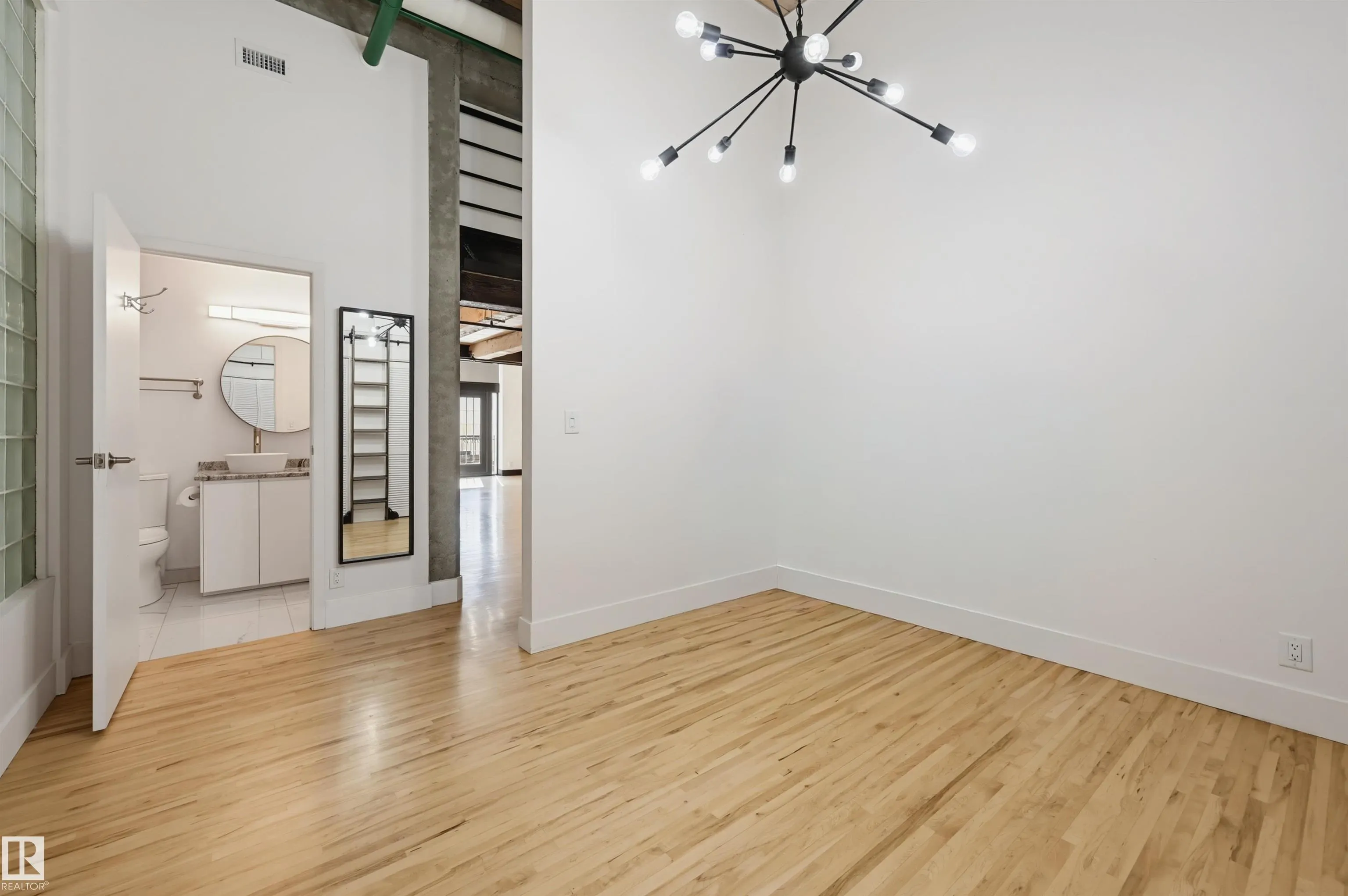 10330 104 Street