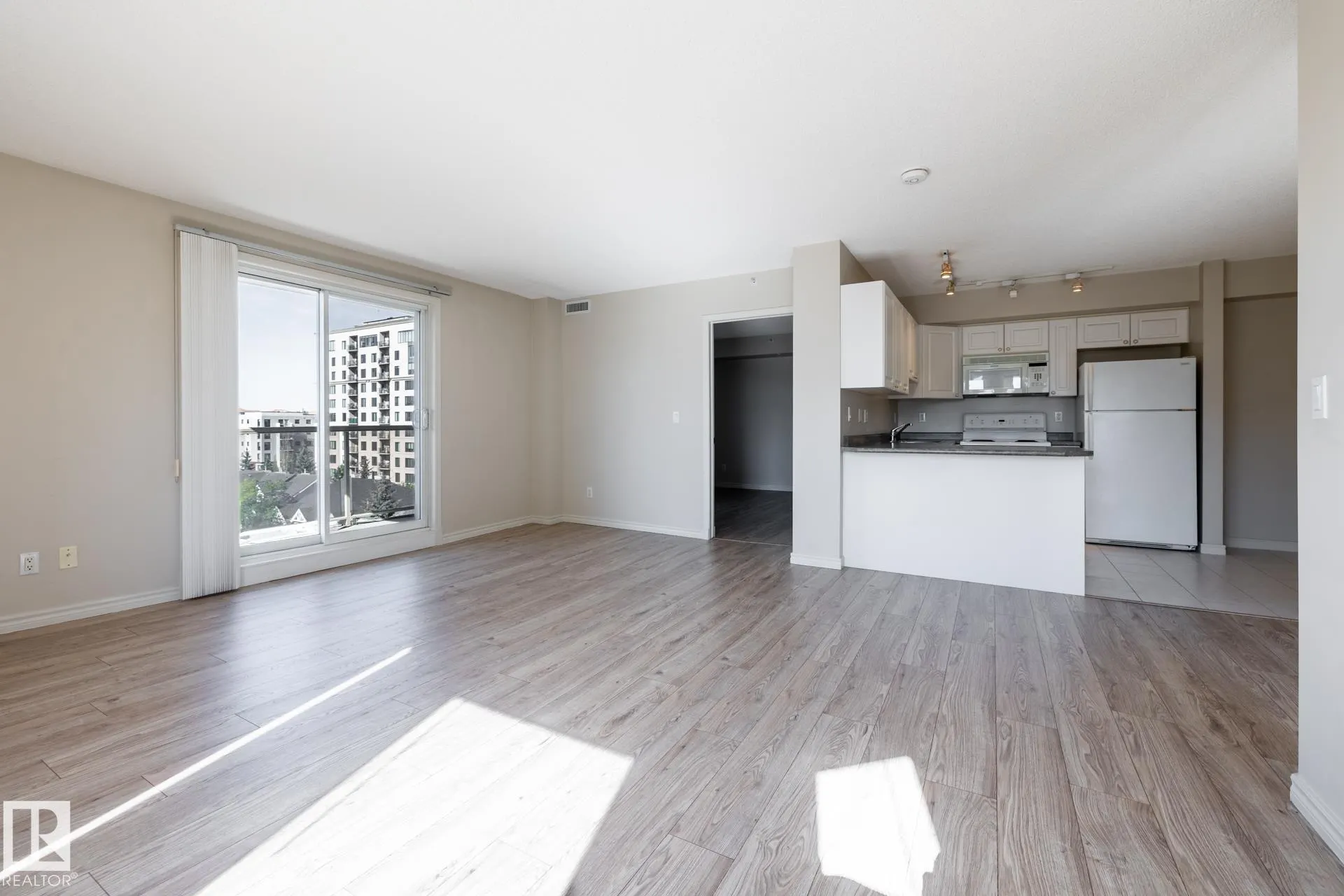 10909 103 Avenue