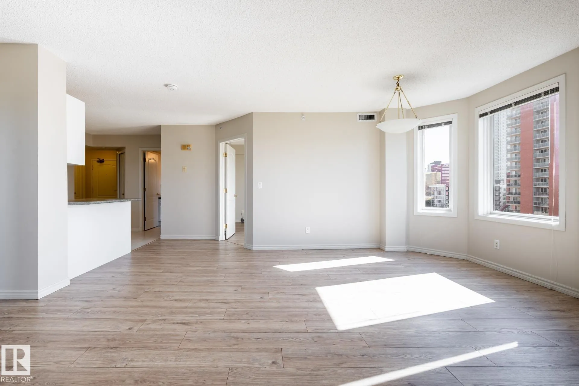 10909 103 Avenue
