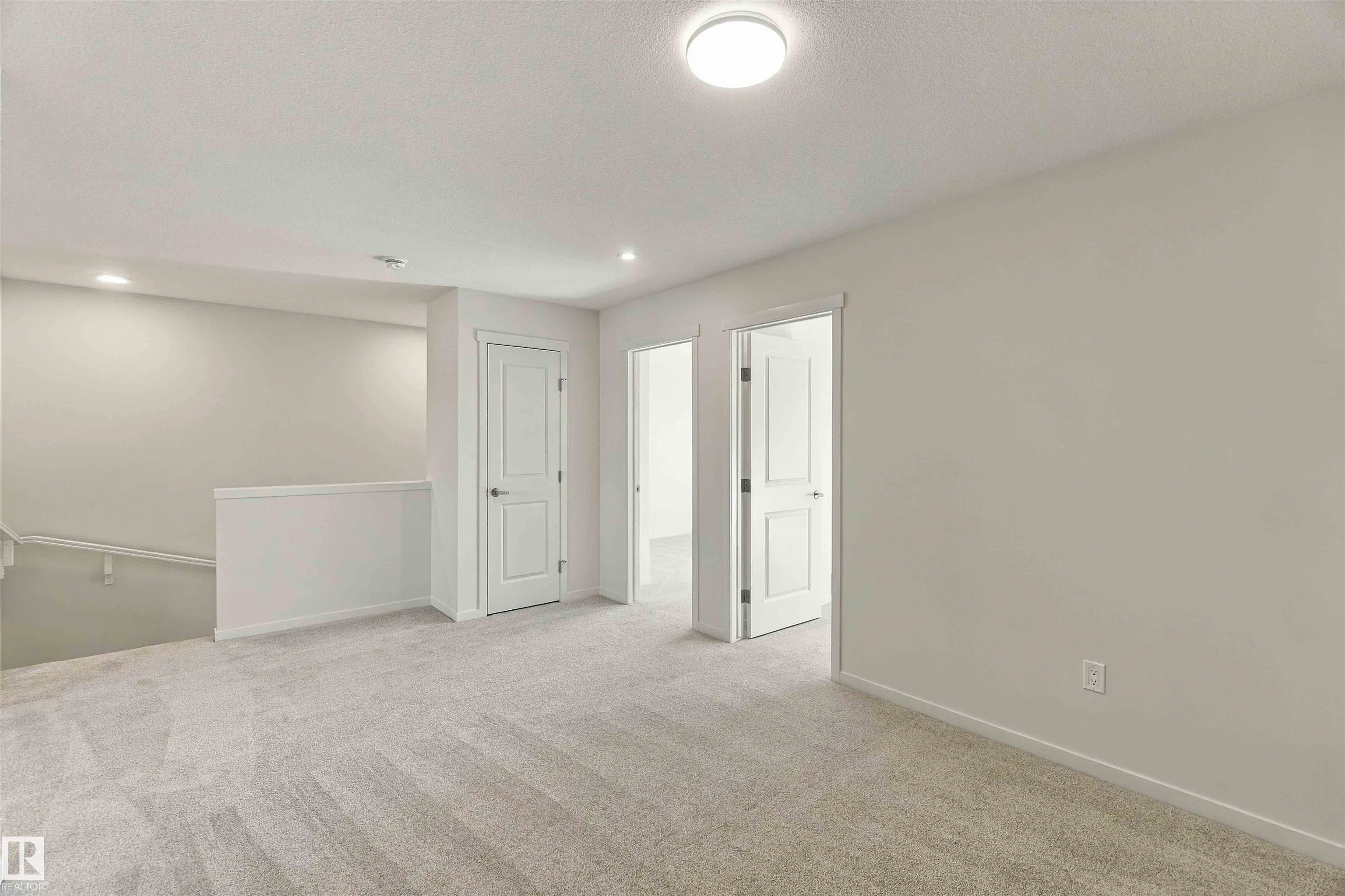 1242 MCLEOD Avenue