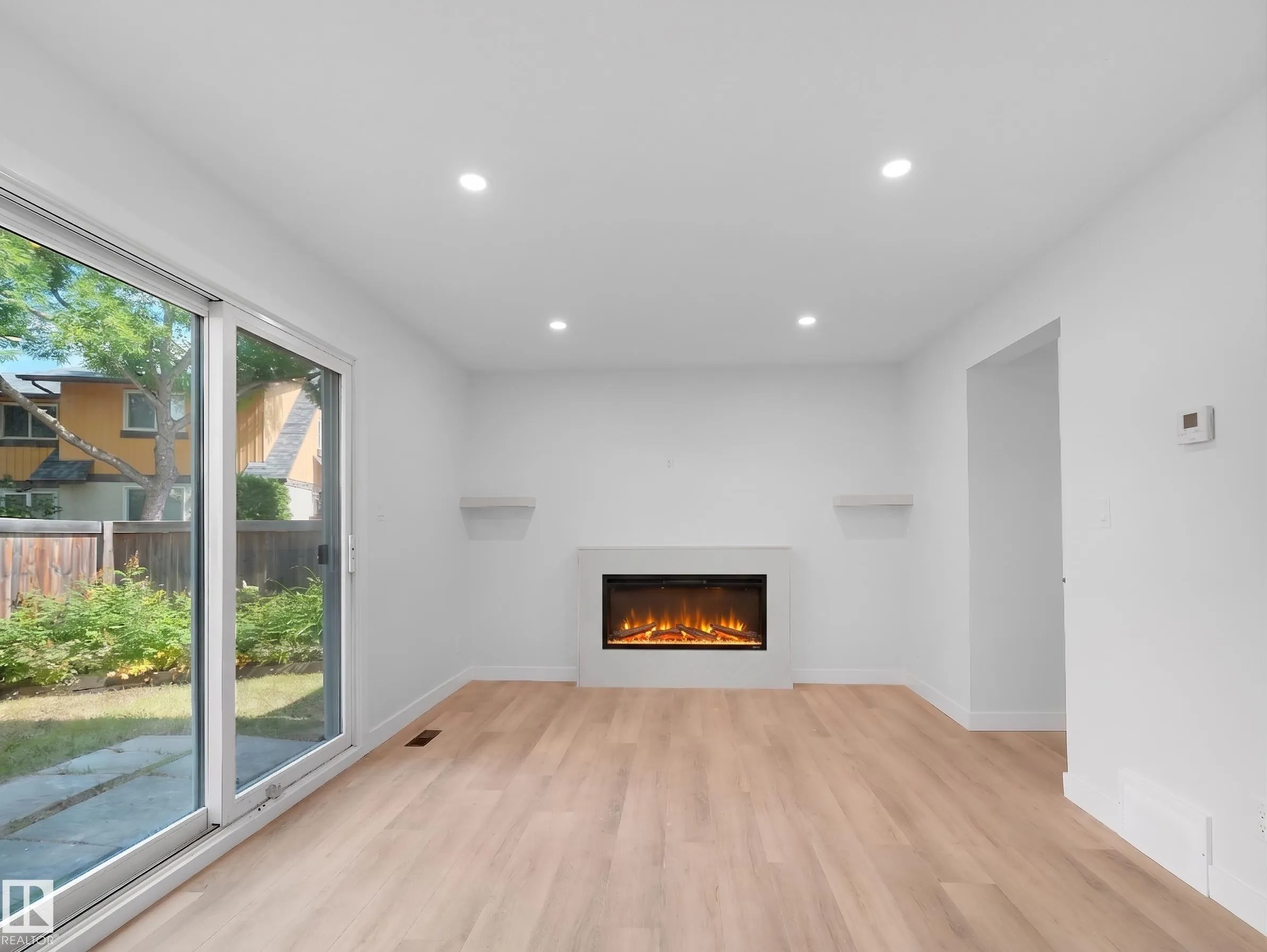 126 Woodstock