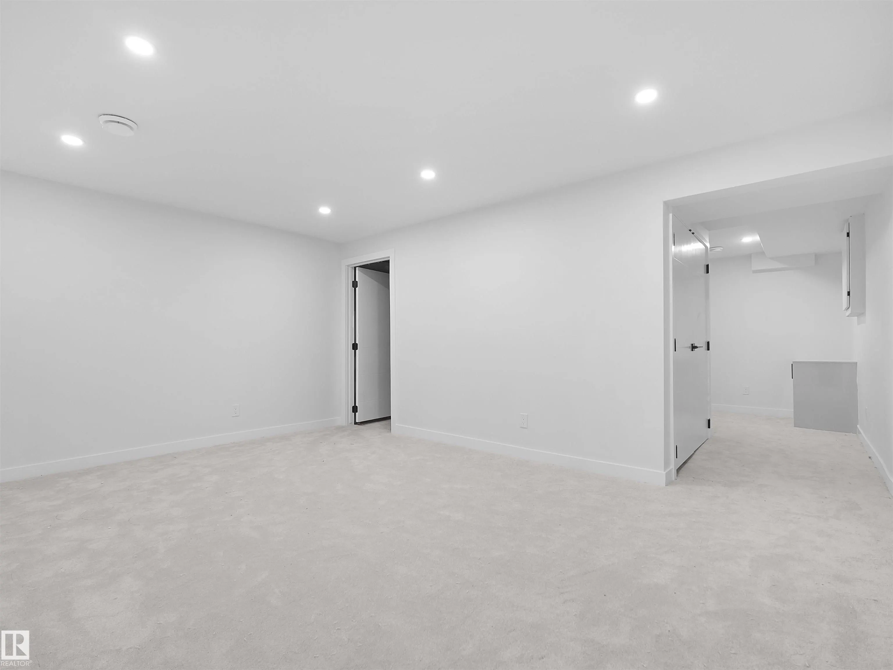 126 Woodstock