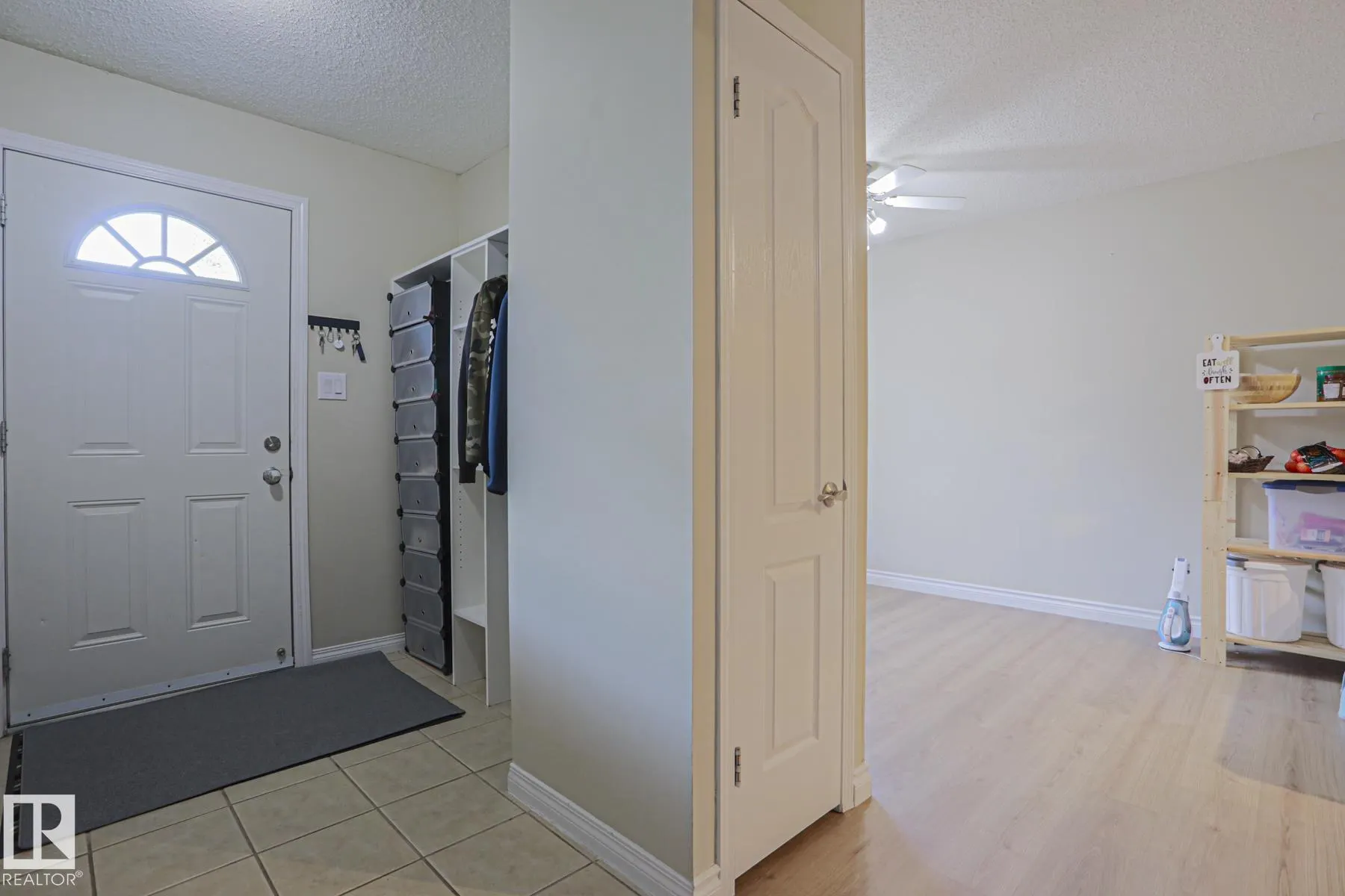 319 TELFORD Court
