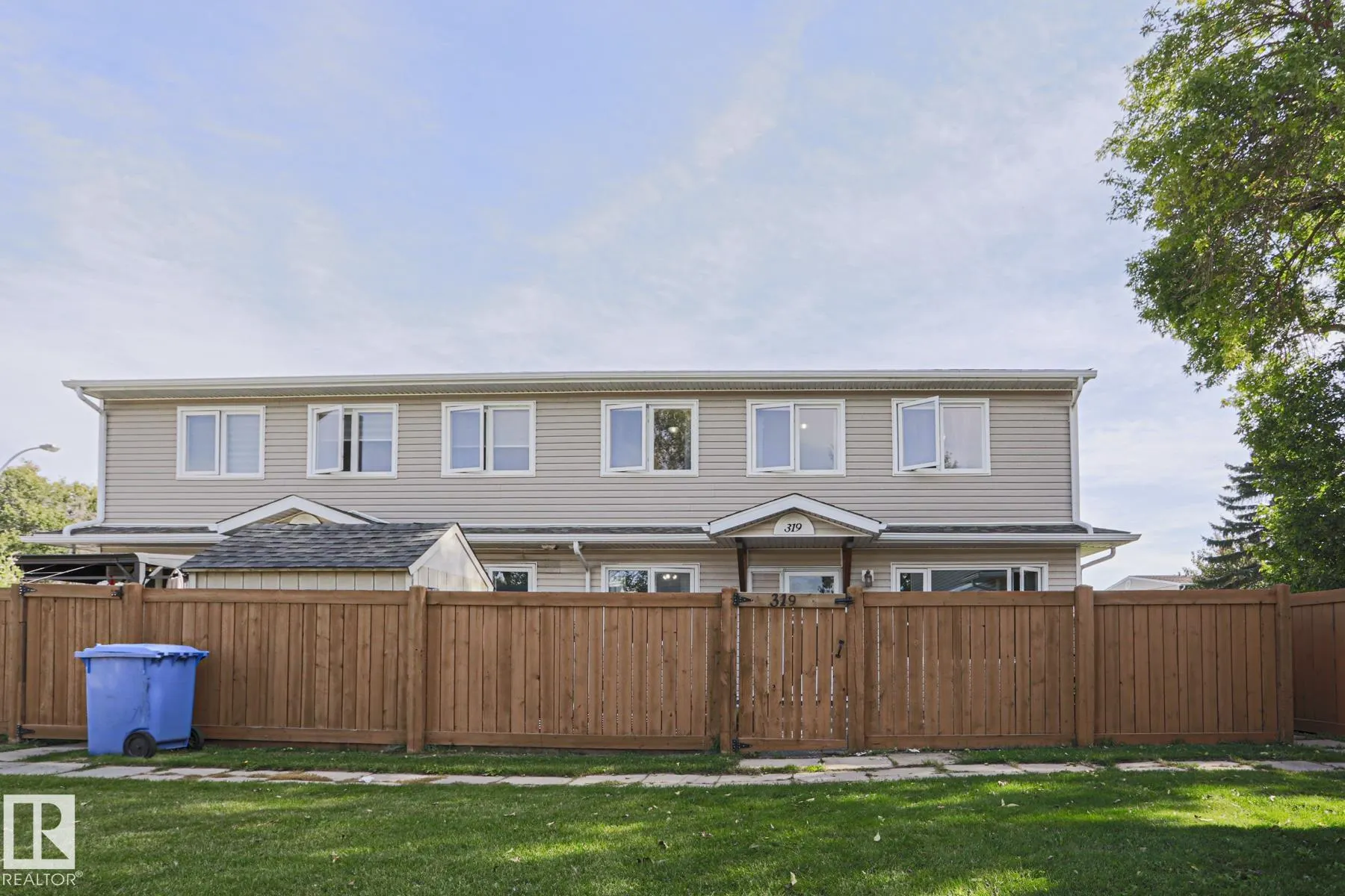 319 TELFORD Court