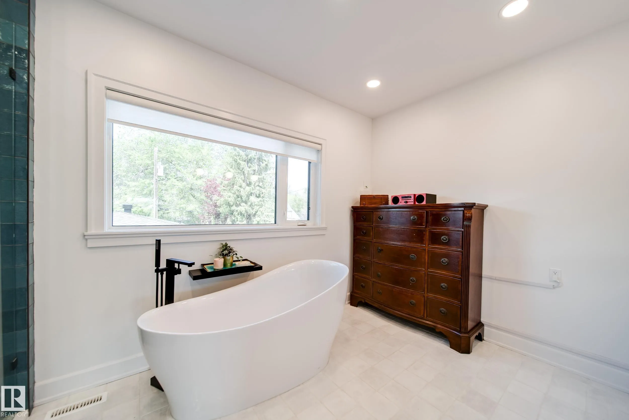 5310 ADA Boulevard